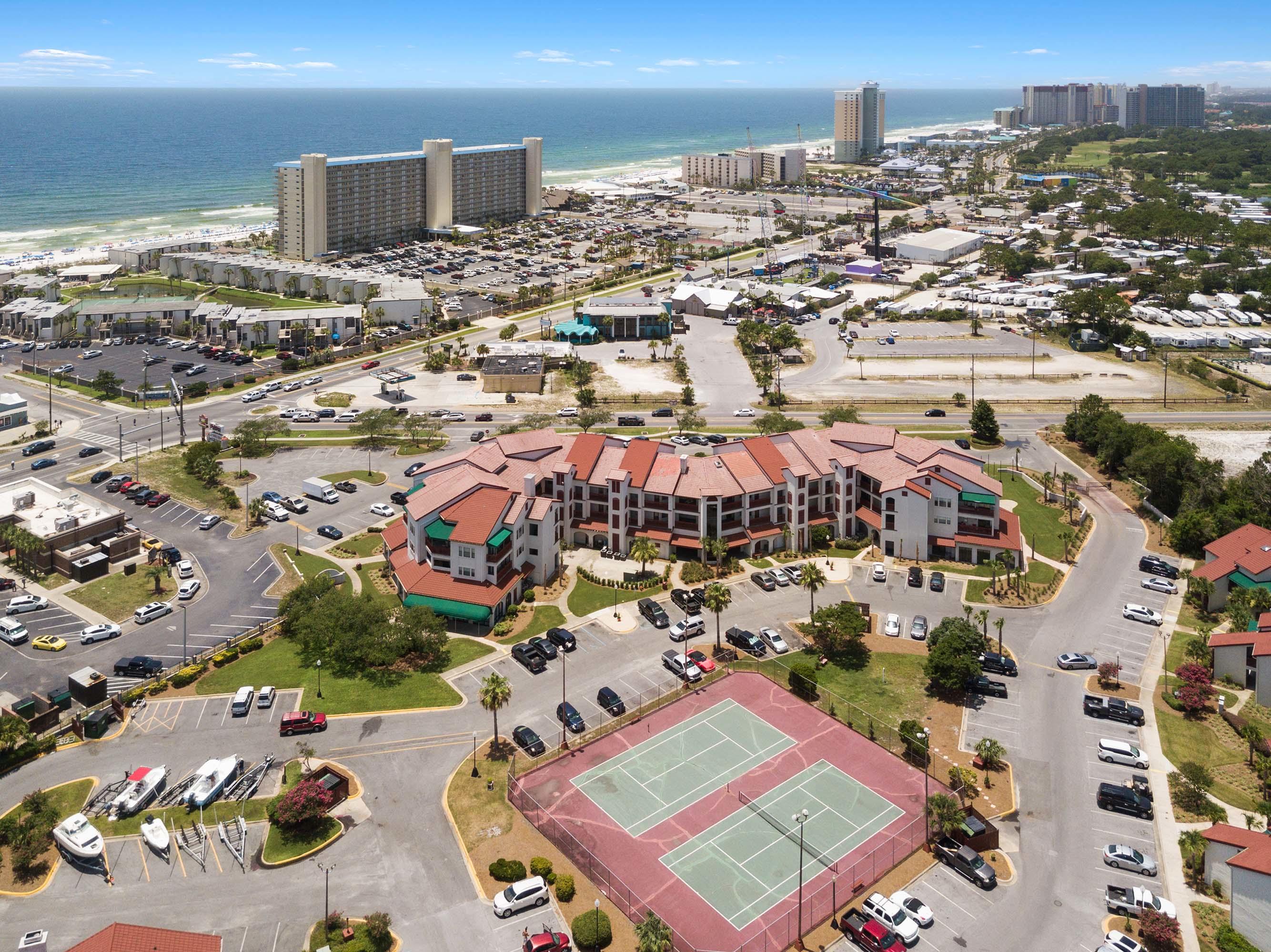 Plazas of St Thomas - Residential