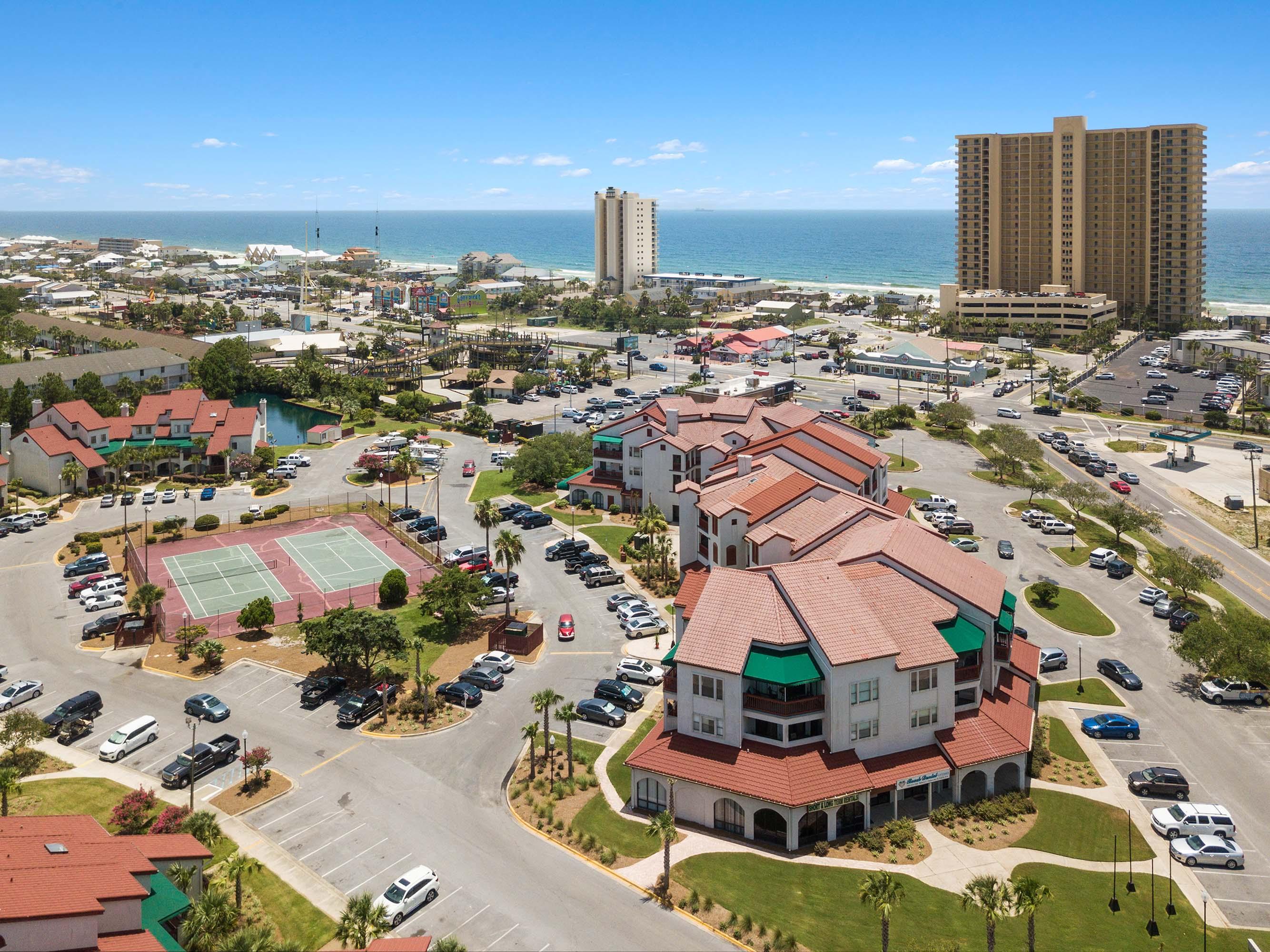 Plazas of St Thomas - Residential