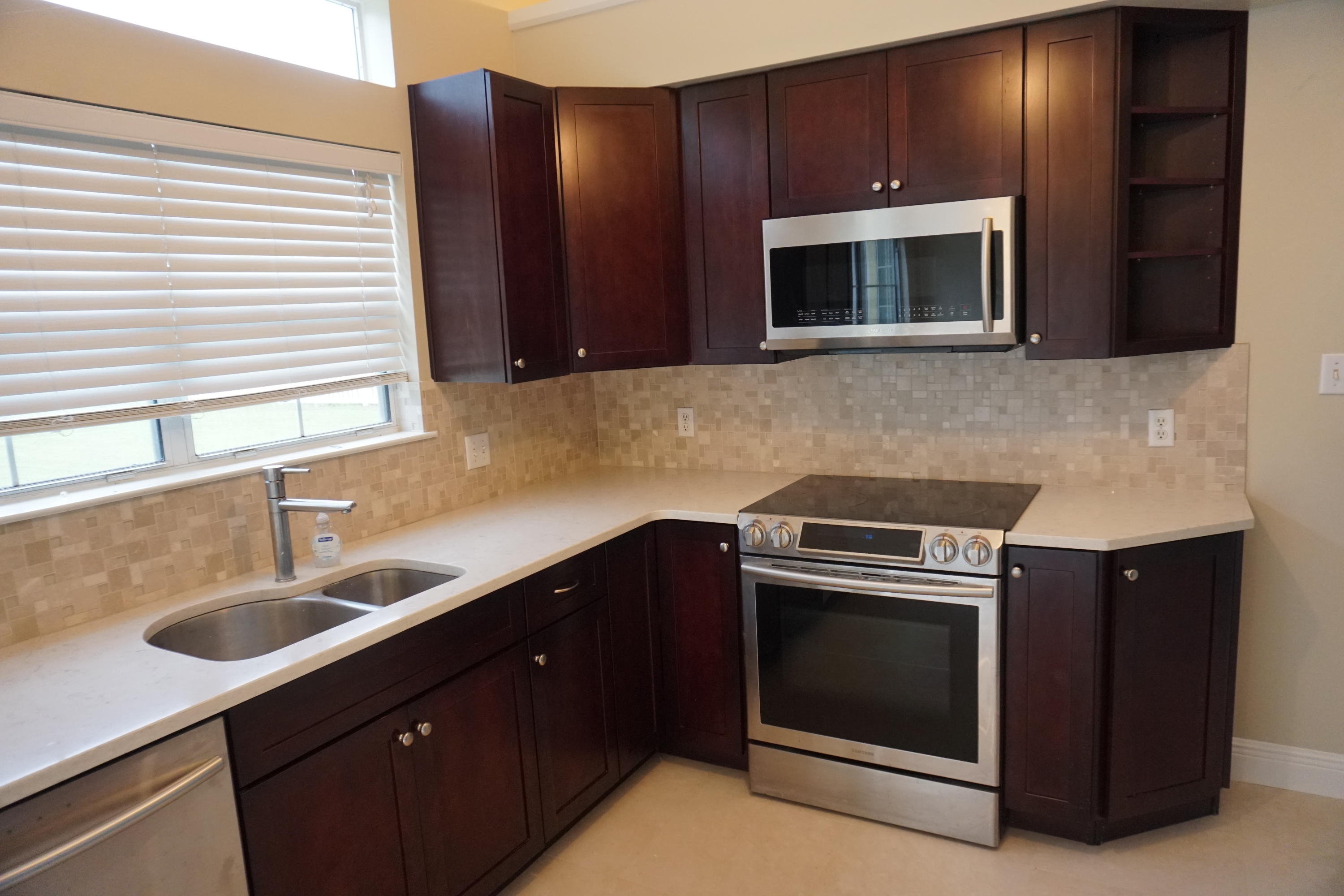 SOMERSET BRIDGE AT SEAGROVE - Residential Lease