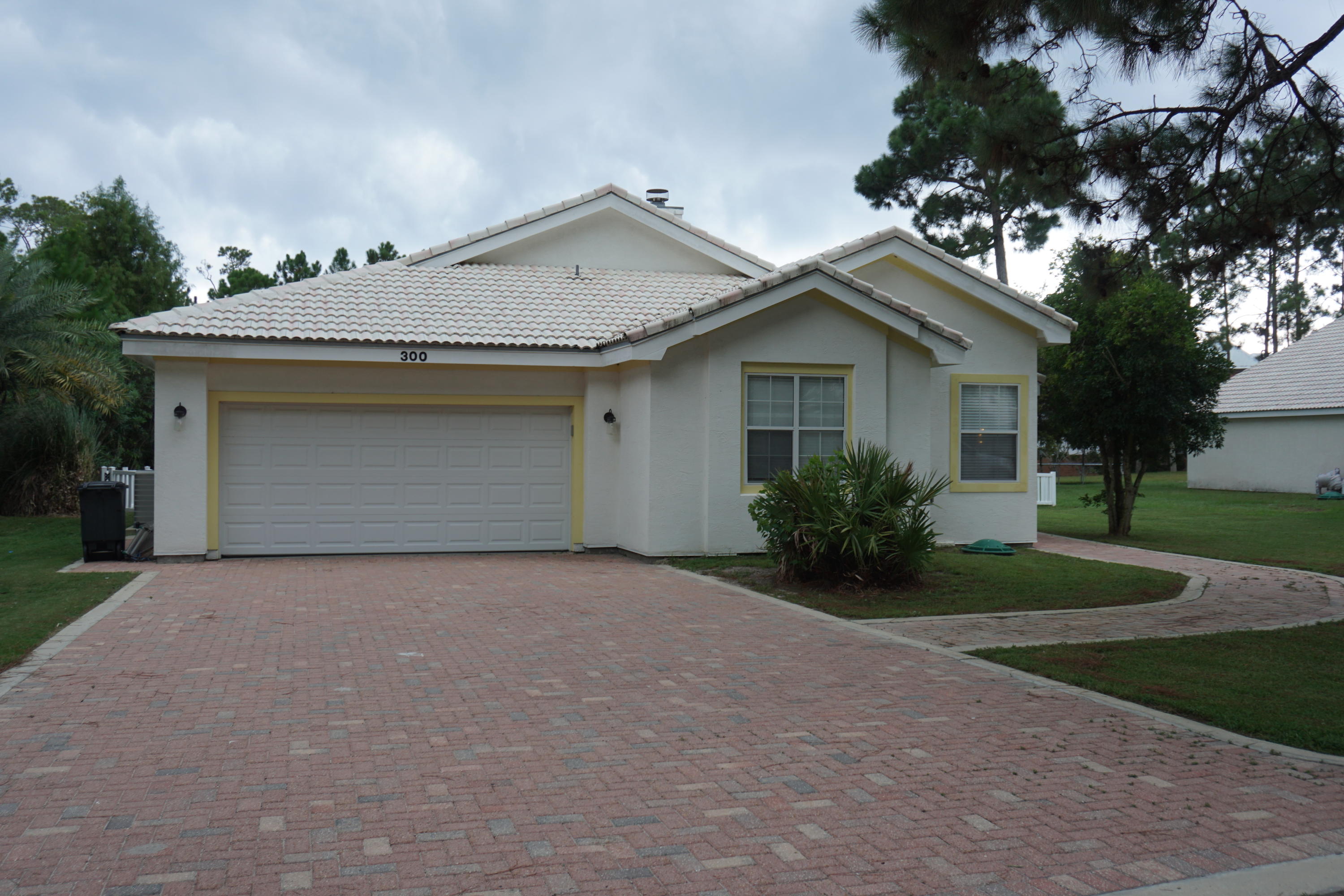 SOMERSET BRIDGE AT SEAGROVE - Residential Lease