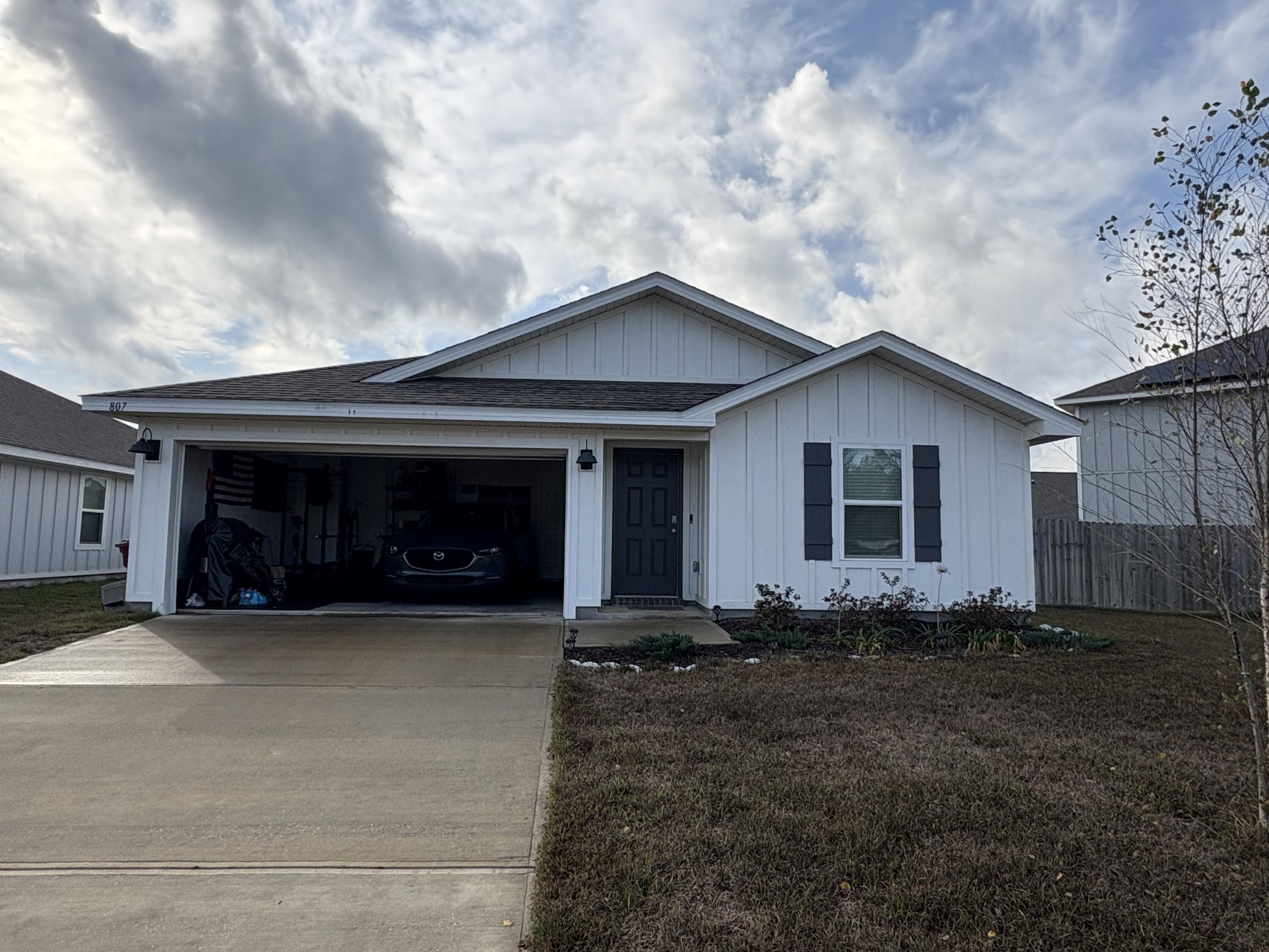 SHOAL RIVER LANDING PHASE 2B - Residential Lease