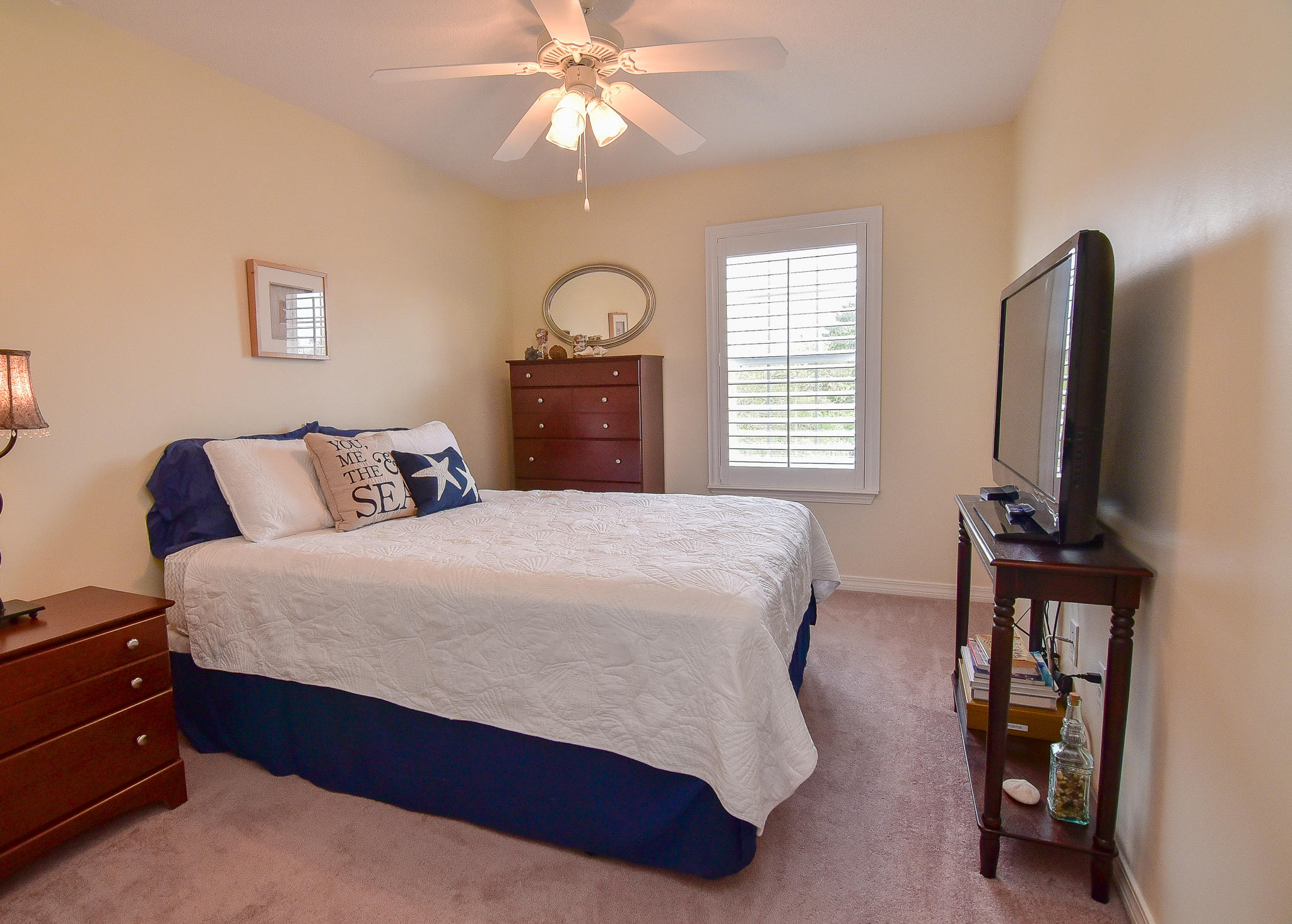 QUAIL LAKE - Residential