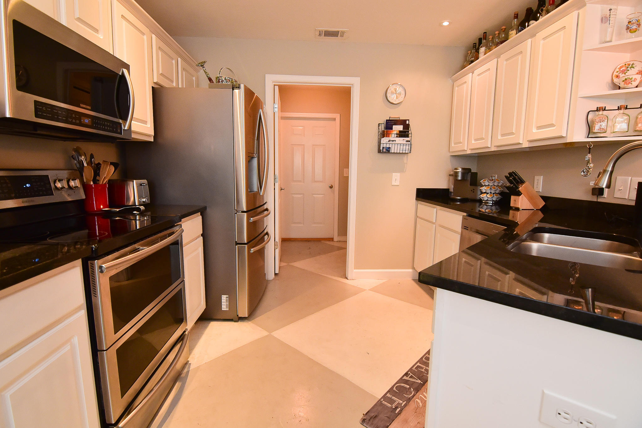 QUAIL LAKE - Residential