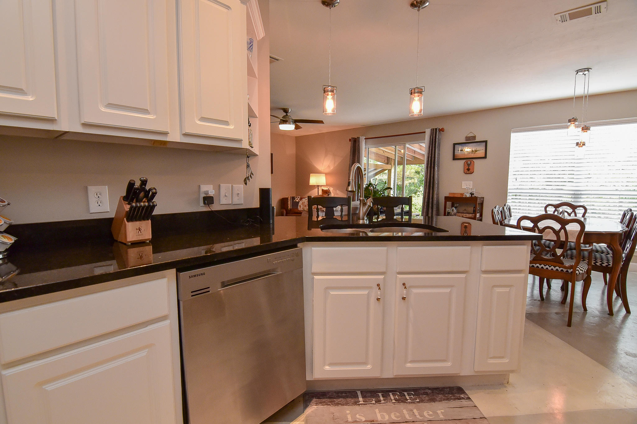 QUAIL LAKE - Residential