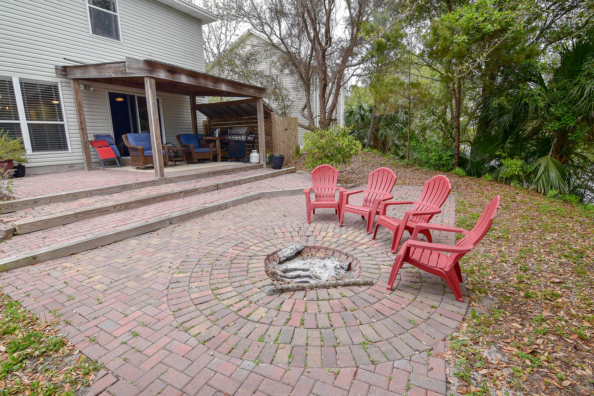 QUAIL LAKE - Residential