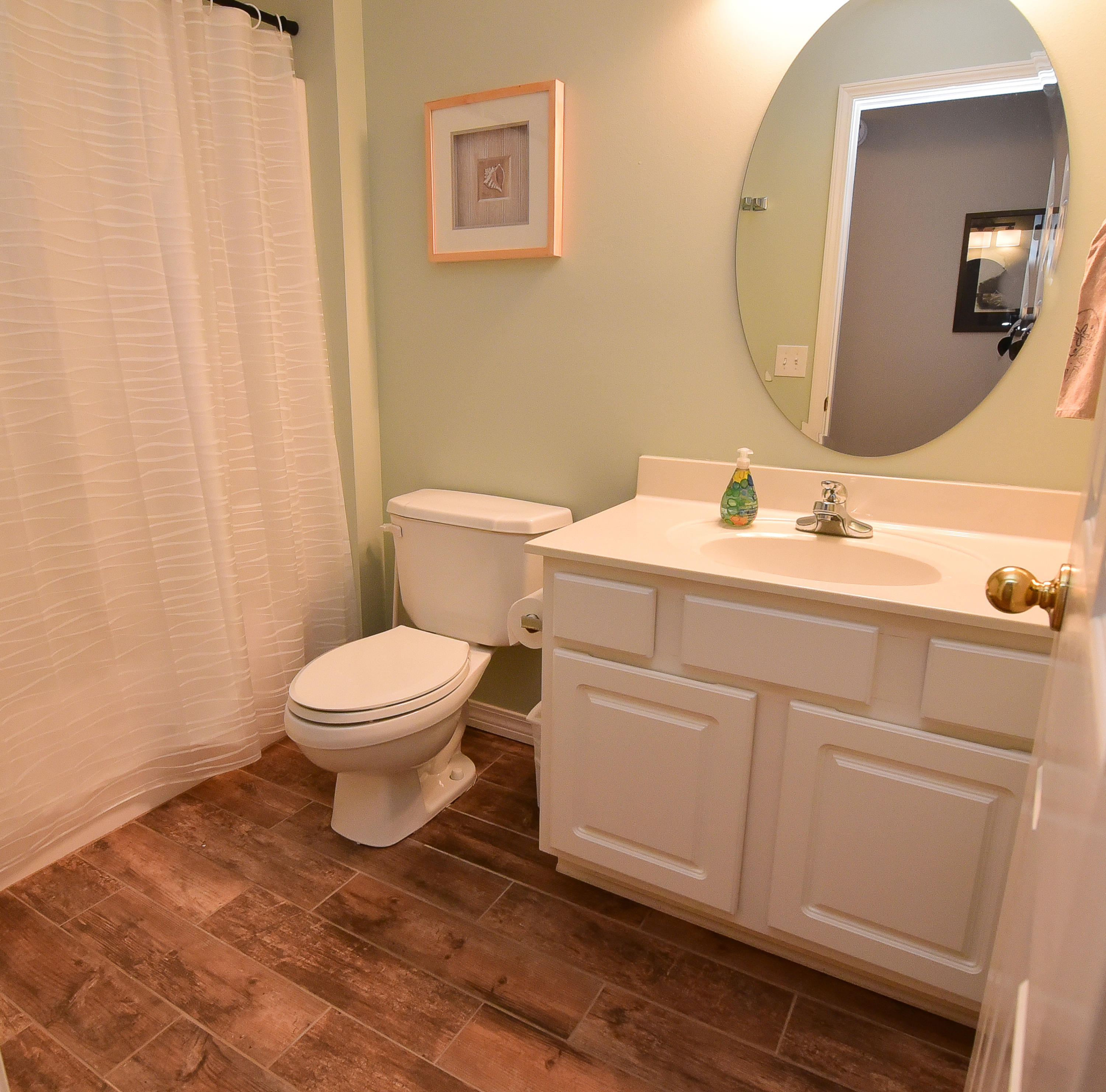 QUAIL LAKE - Residential