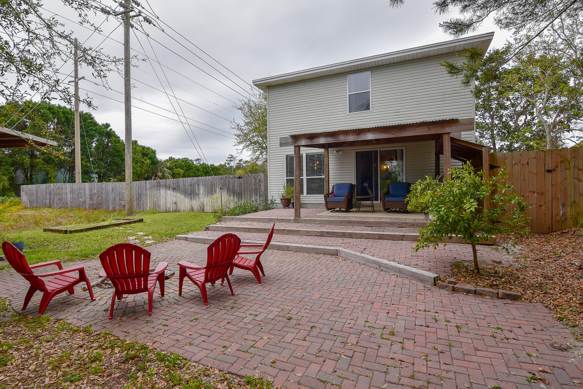 QUAIL LAKE - Residential