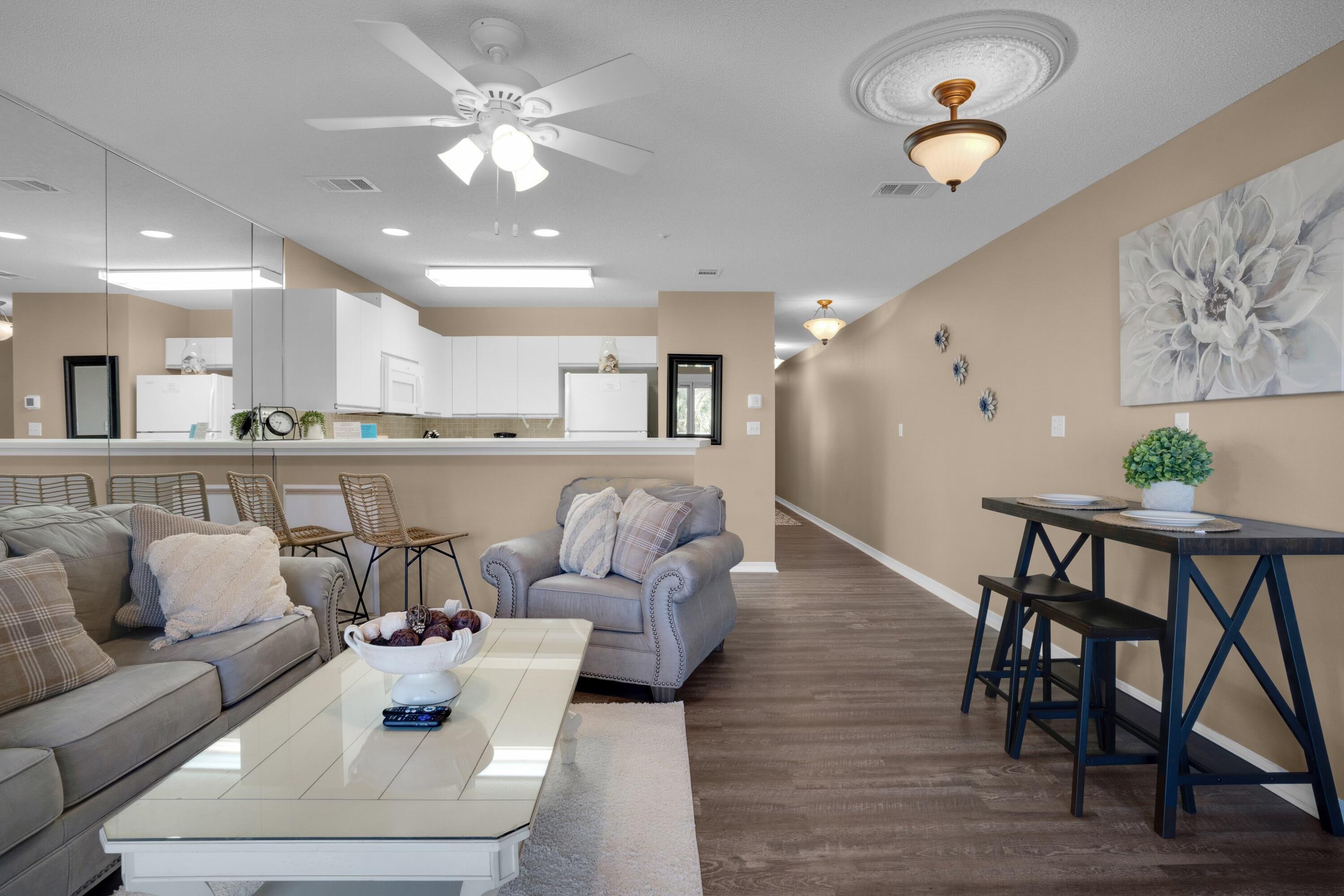 MARAVILLA CONDO 1 - Residential