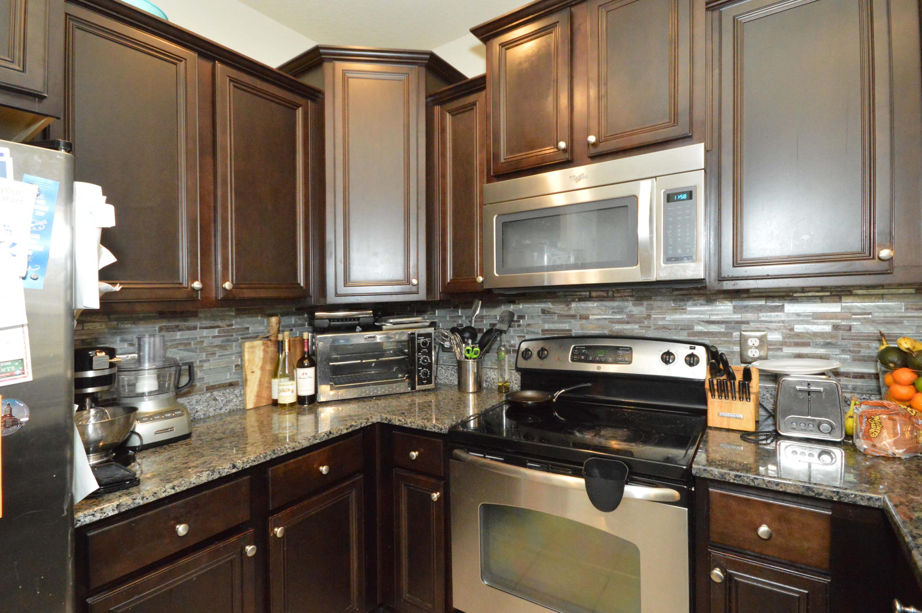 RESERVE POINTE - Residential