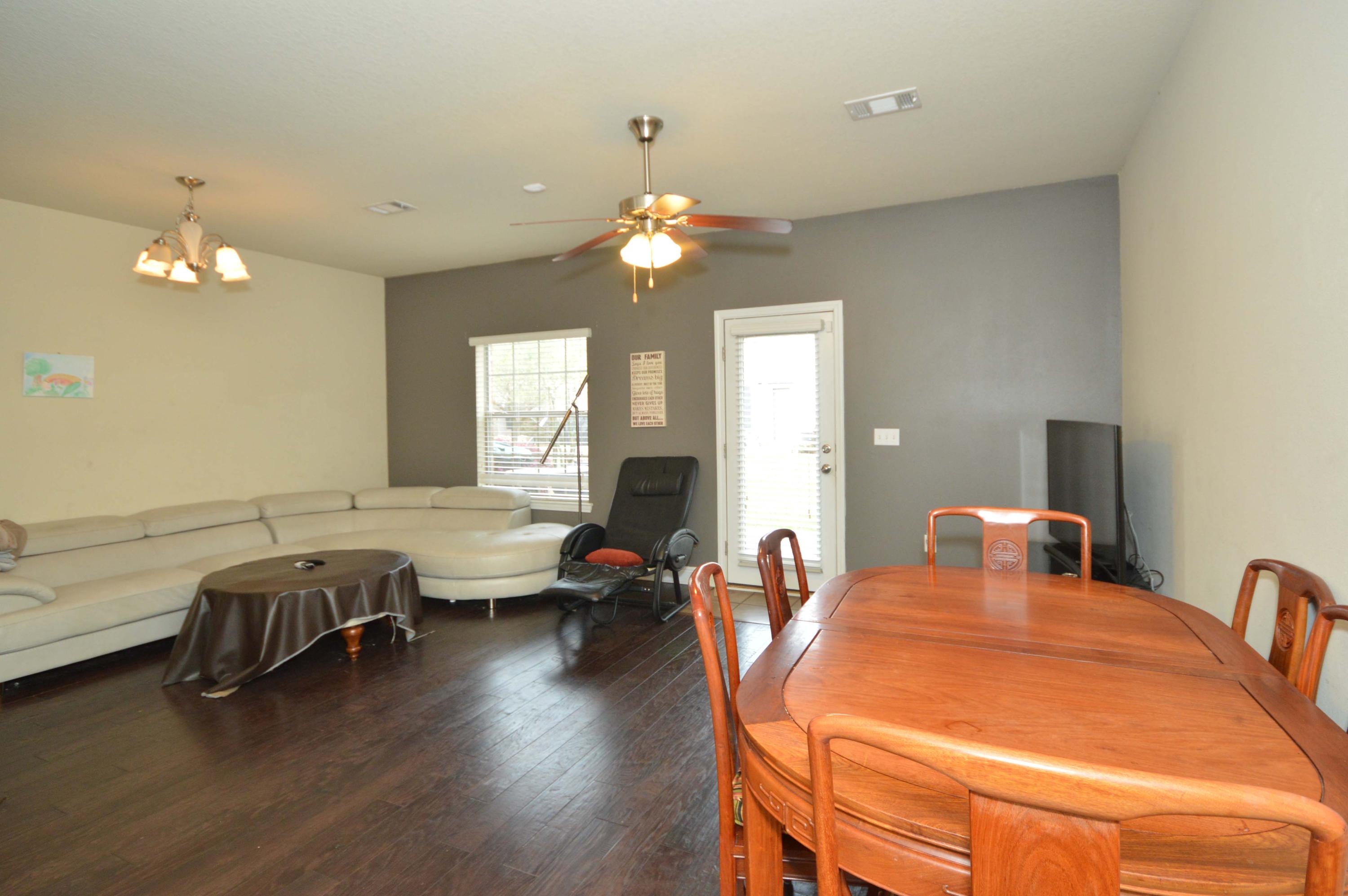 RESERVE POINTE - Residential