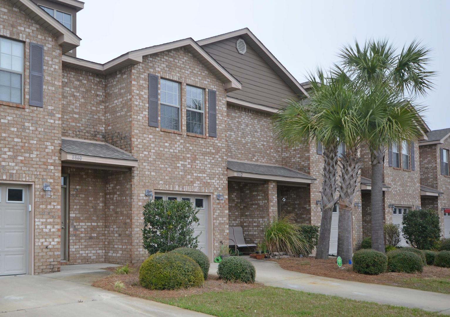 RESERVE POINTE - Residential