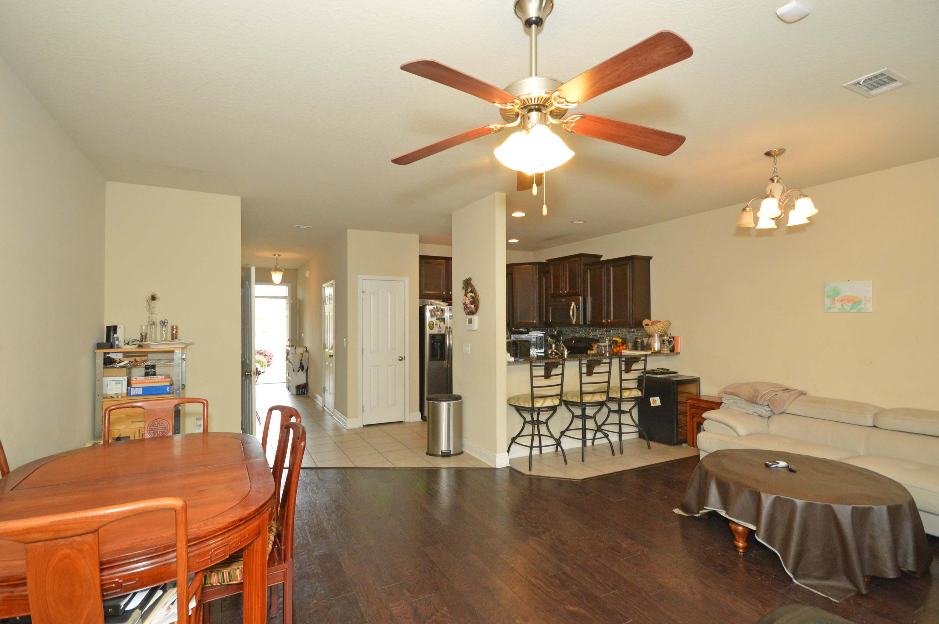 RESERVE POINTE - Residential