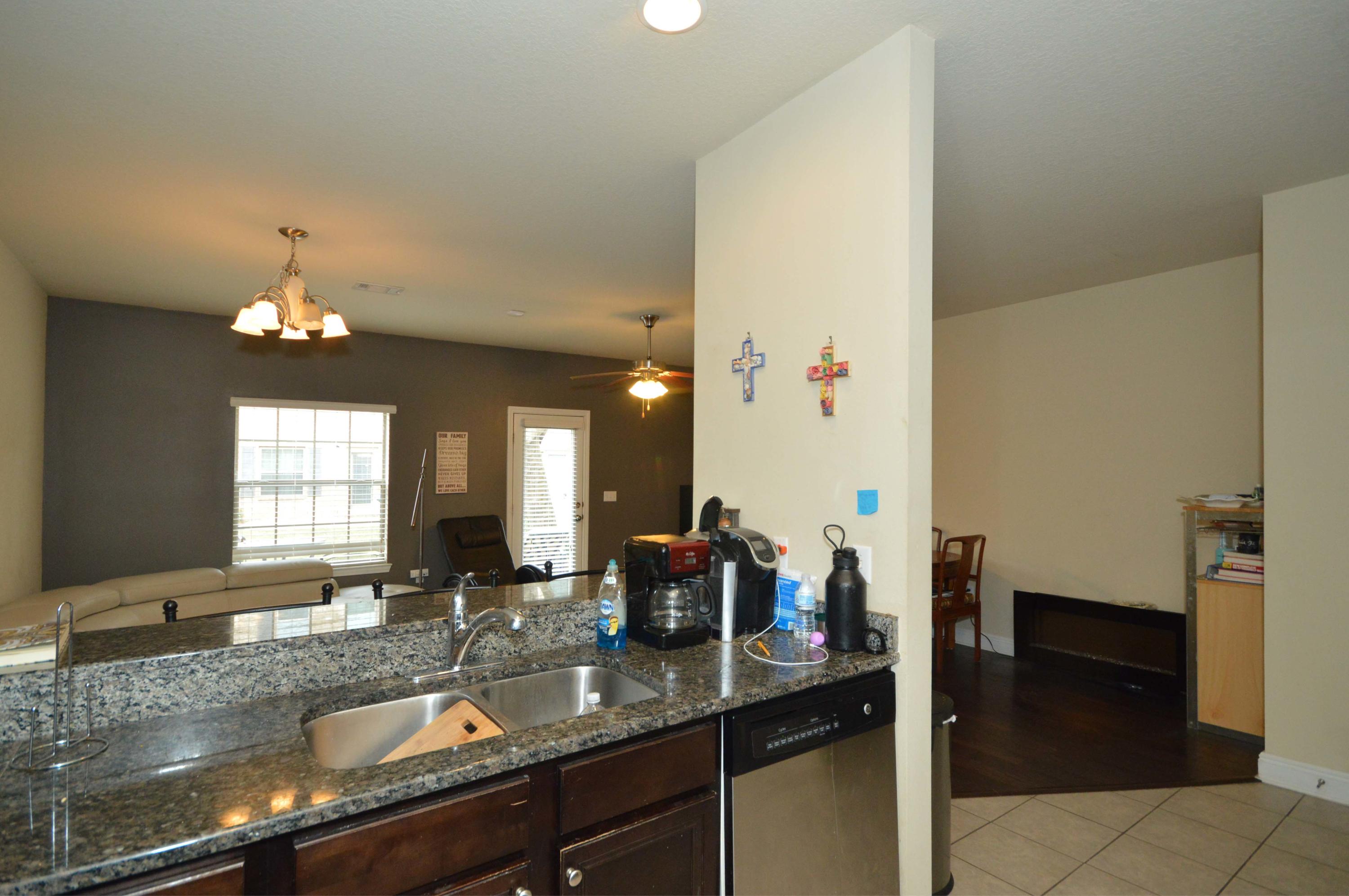 RESERVE POINTE - Residential