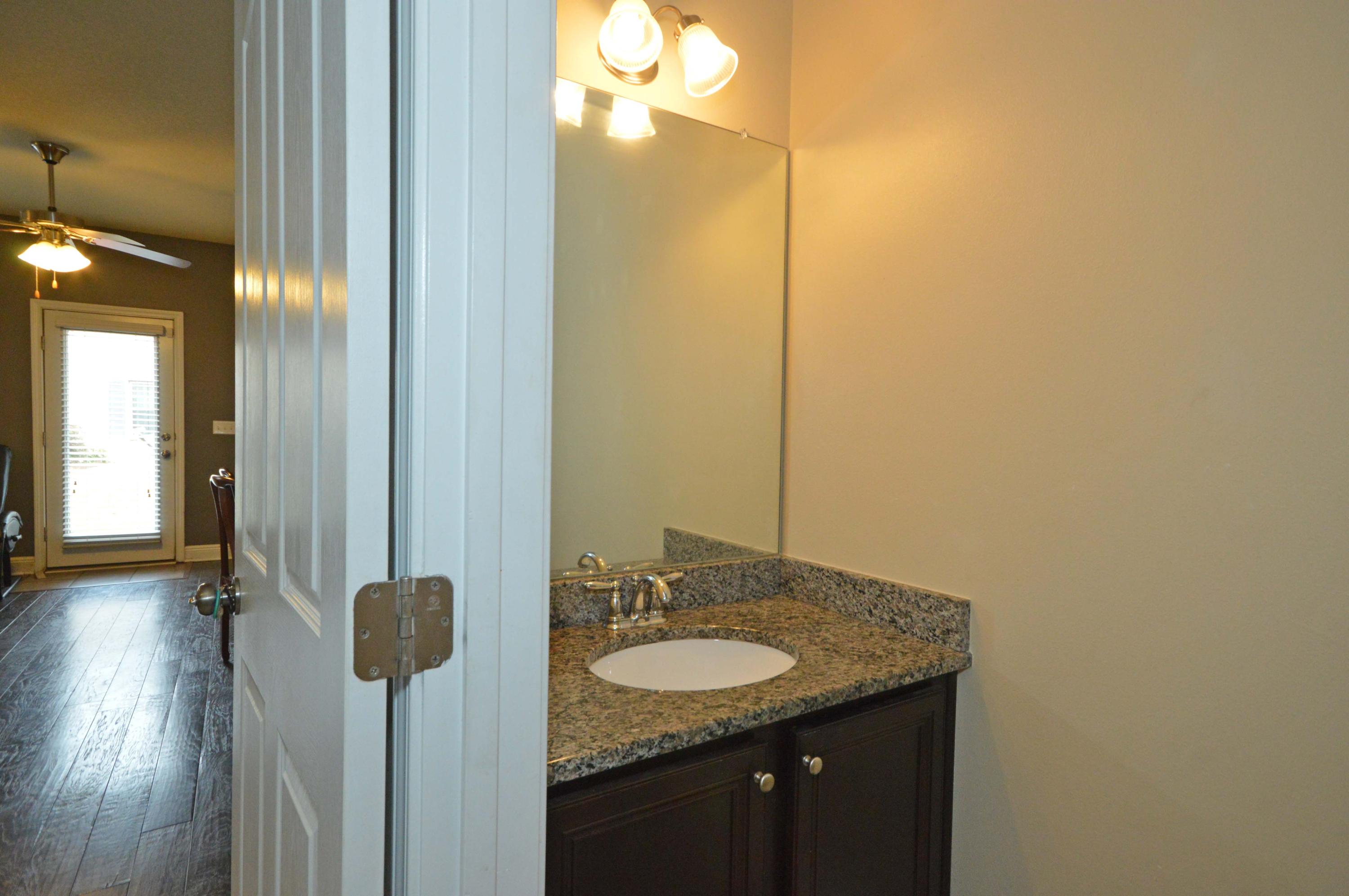 RESERVE POINTE - Residential