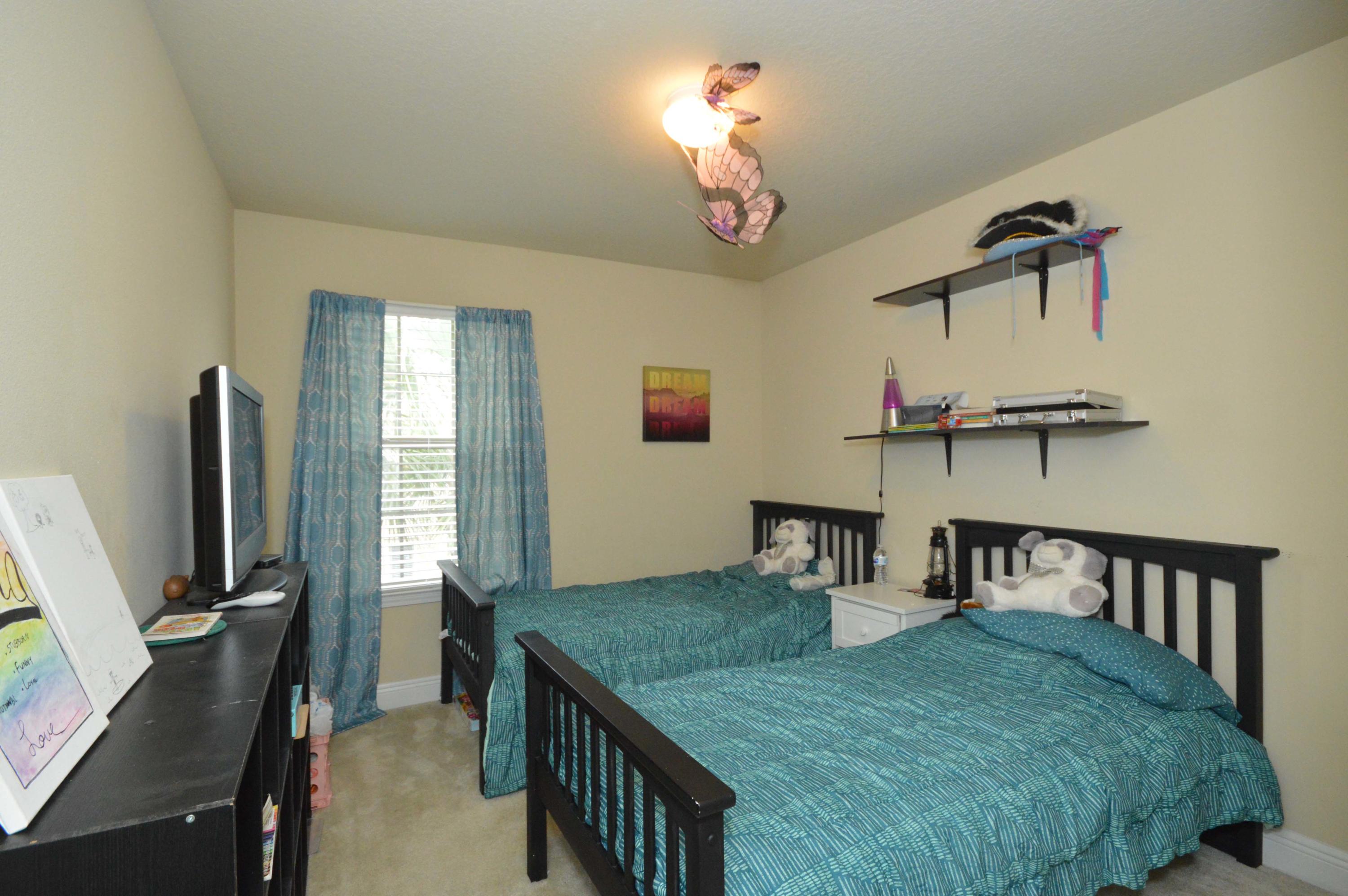 RESERVE POINTE - Residential