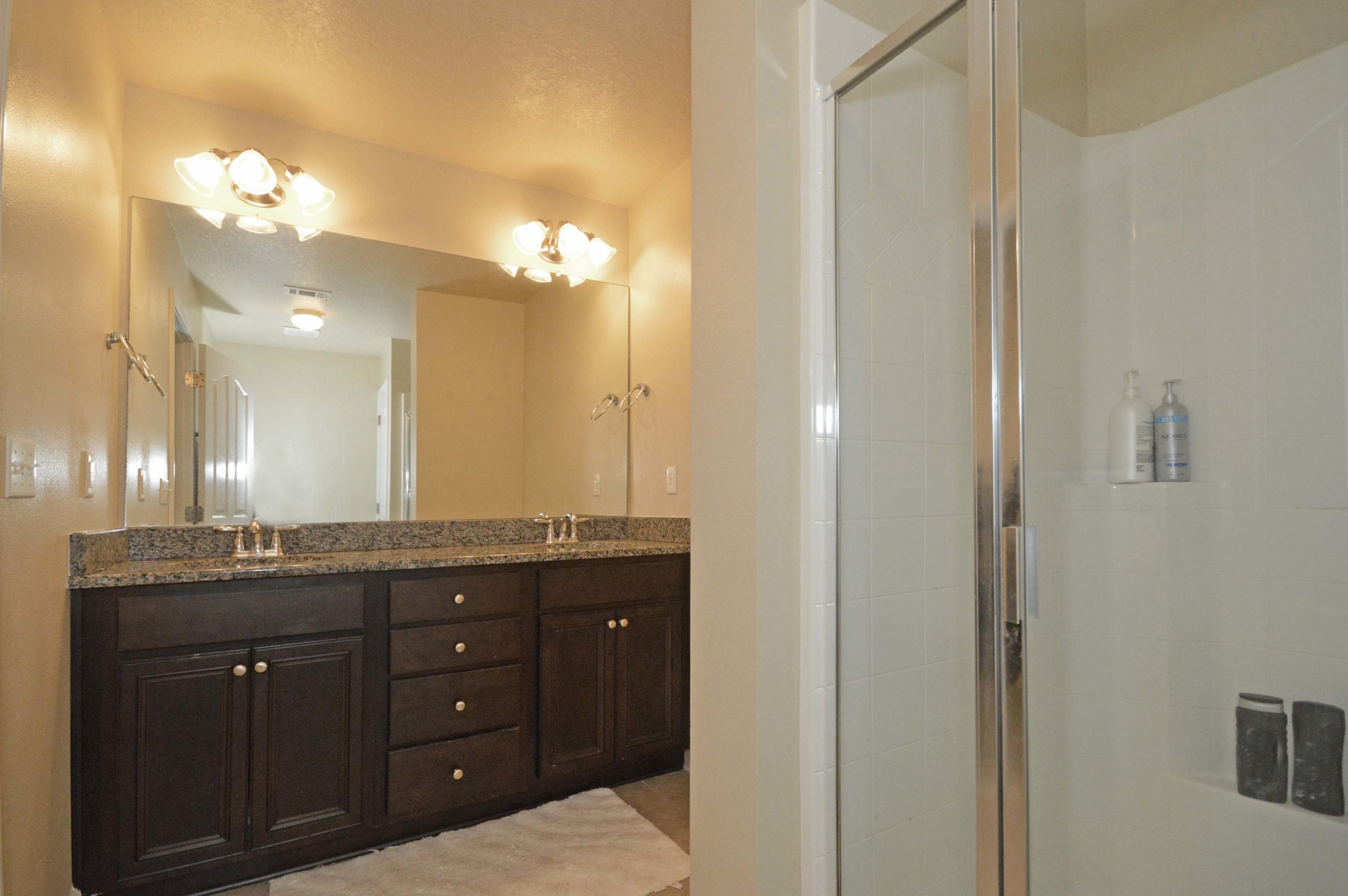 RESERVE POINTE - Residential