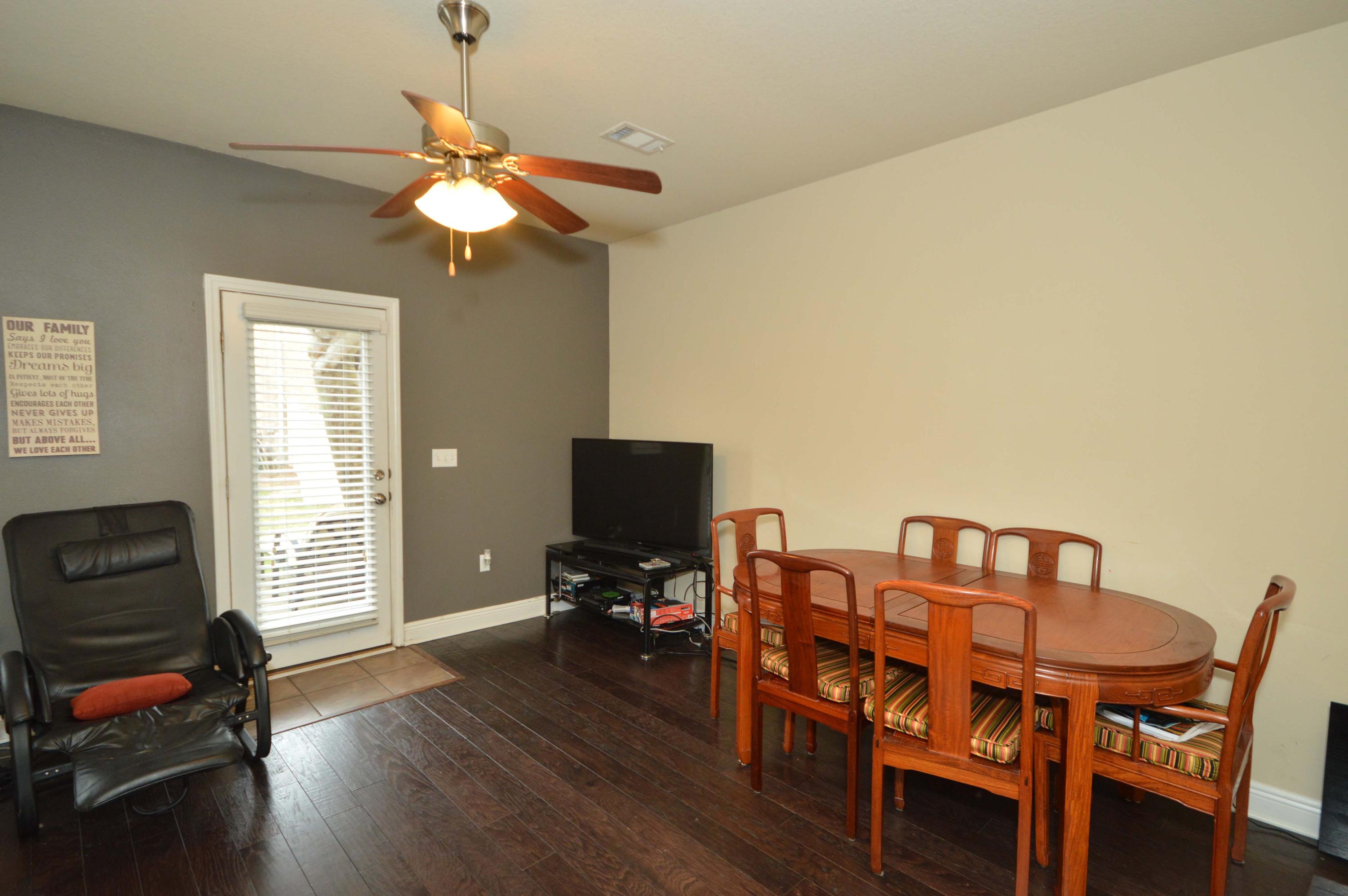 RESERVE POINTE - Residential