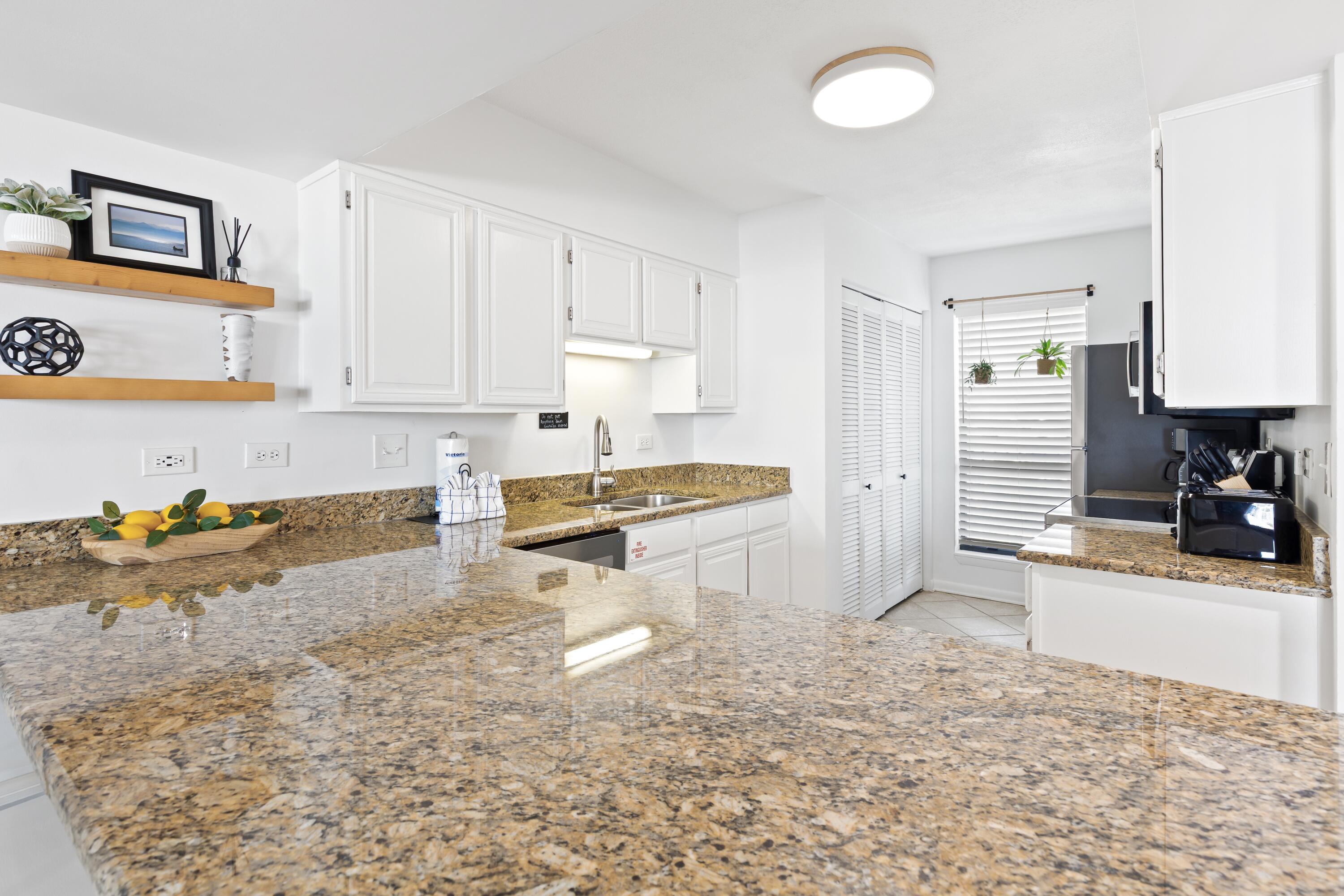 MAINSAIL CONDO PH 4 - Residential