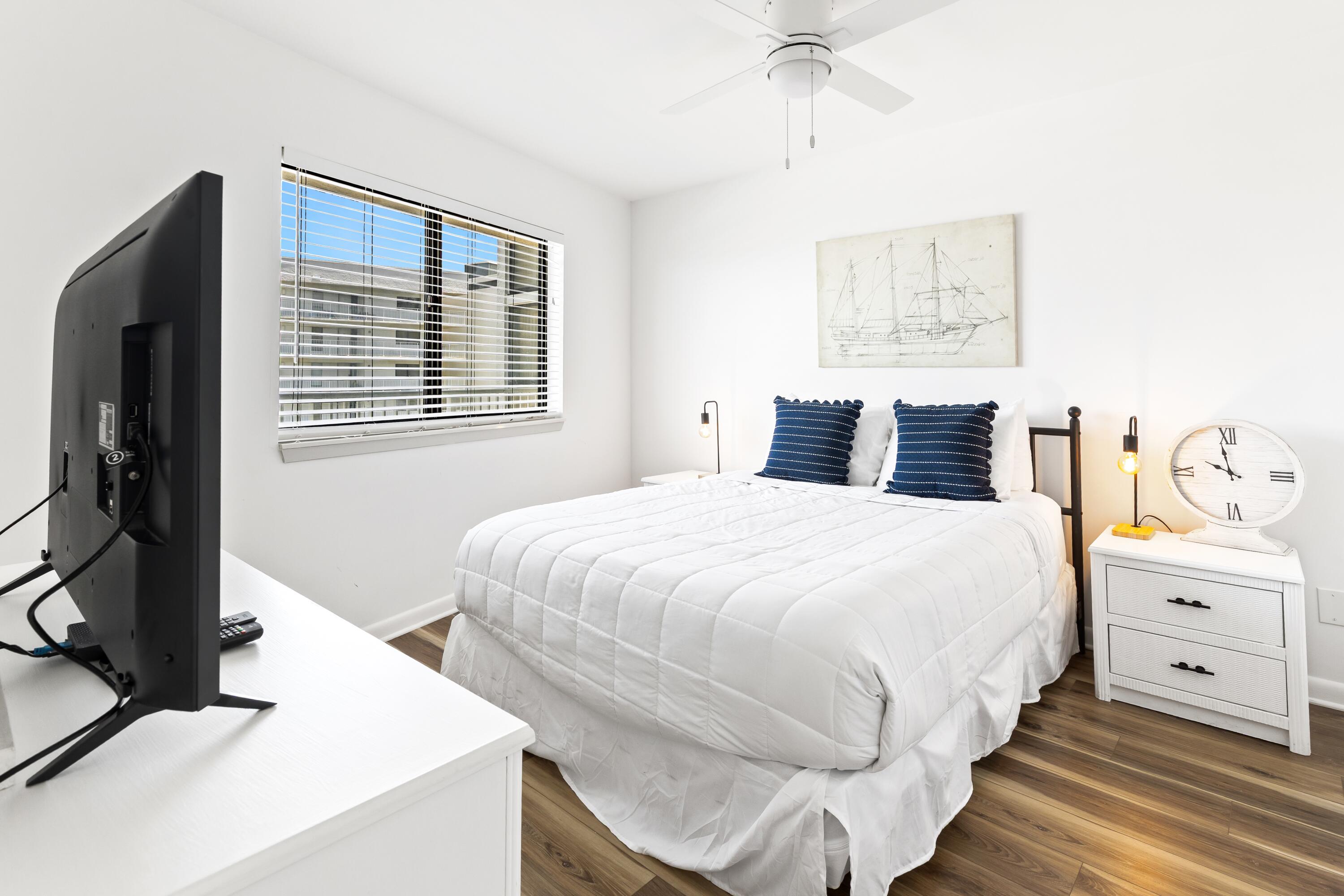 MAINSAIL CONDO PH 4 - Residential