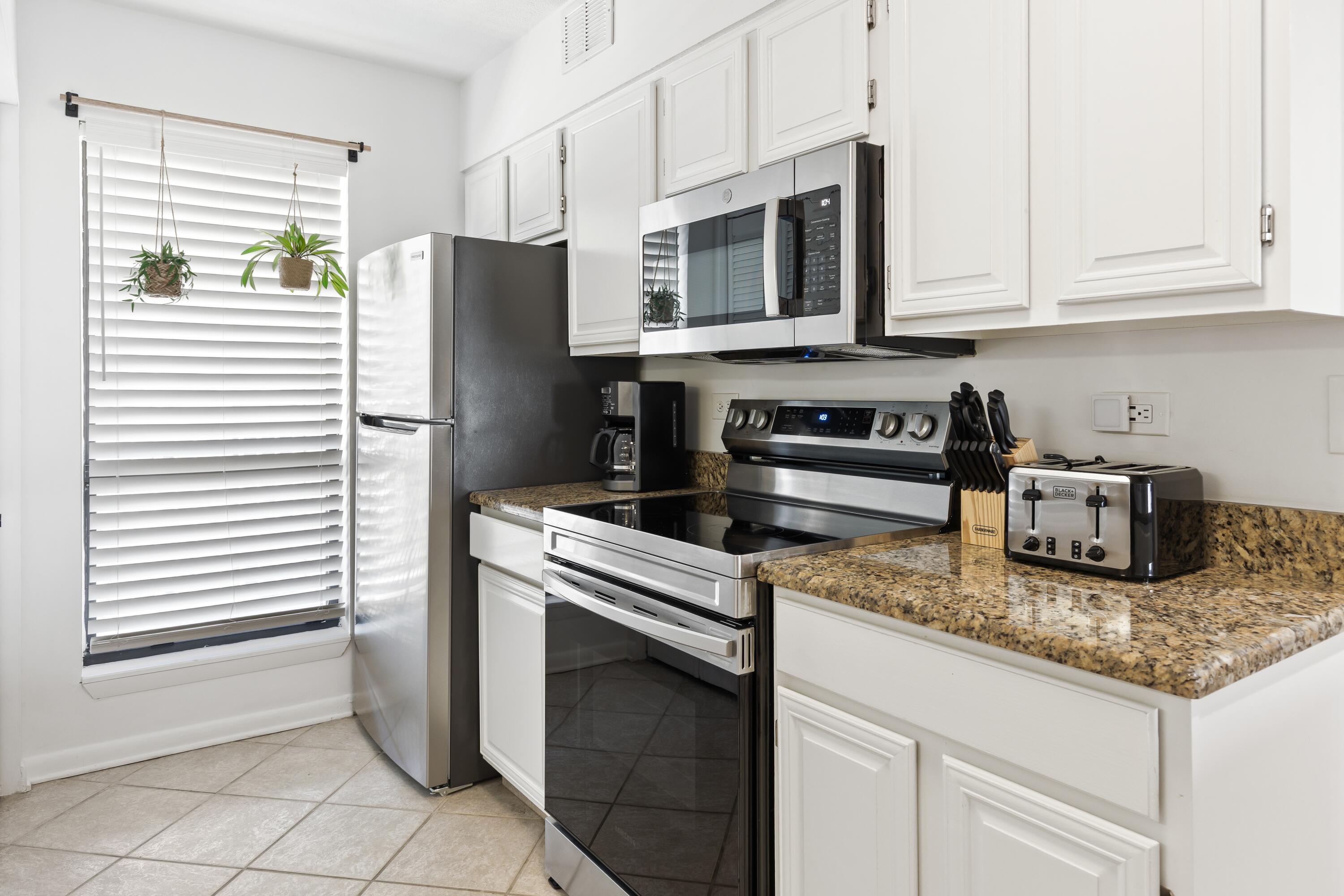 MAINSAIL CONDO PH 4 - Residential