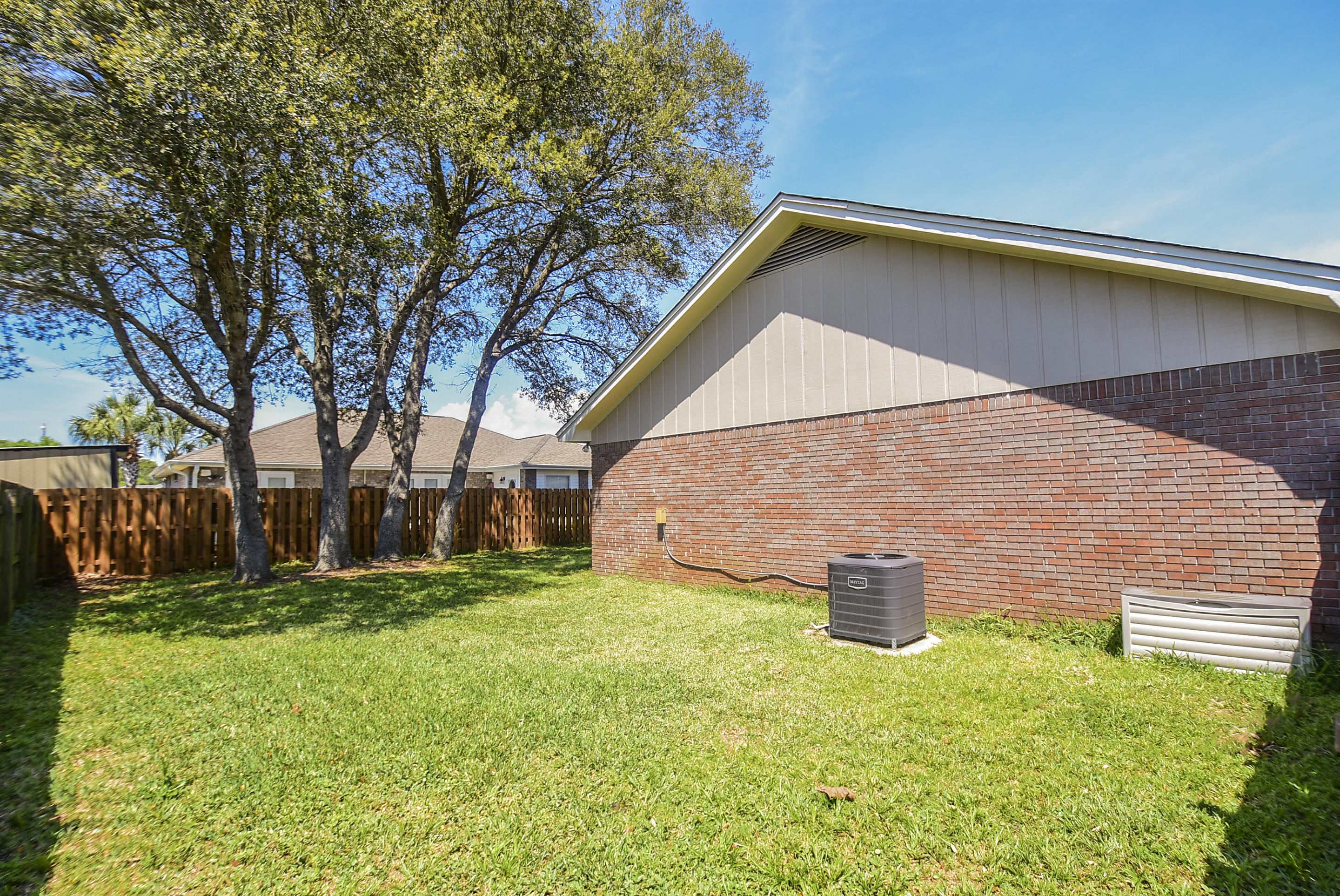 Wind Trace Road South - Residential