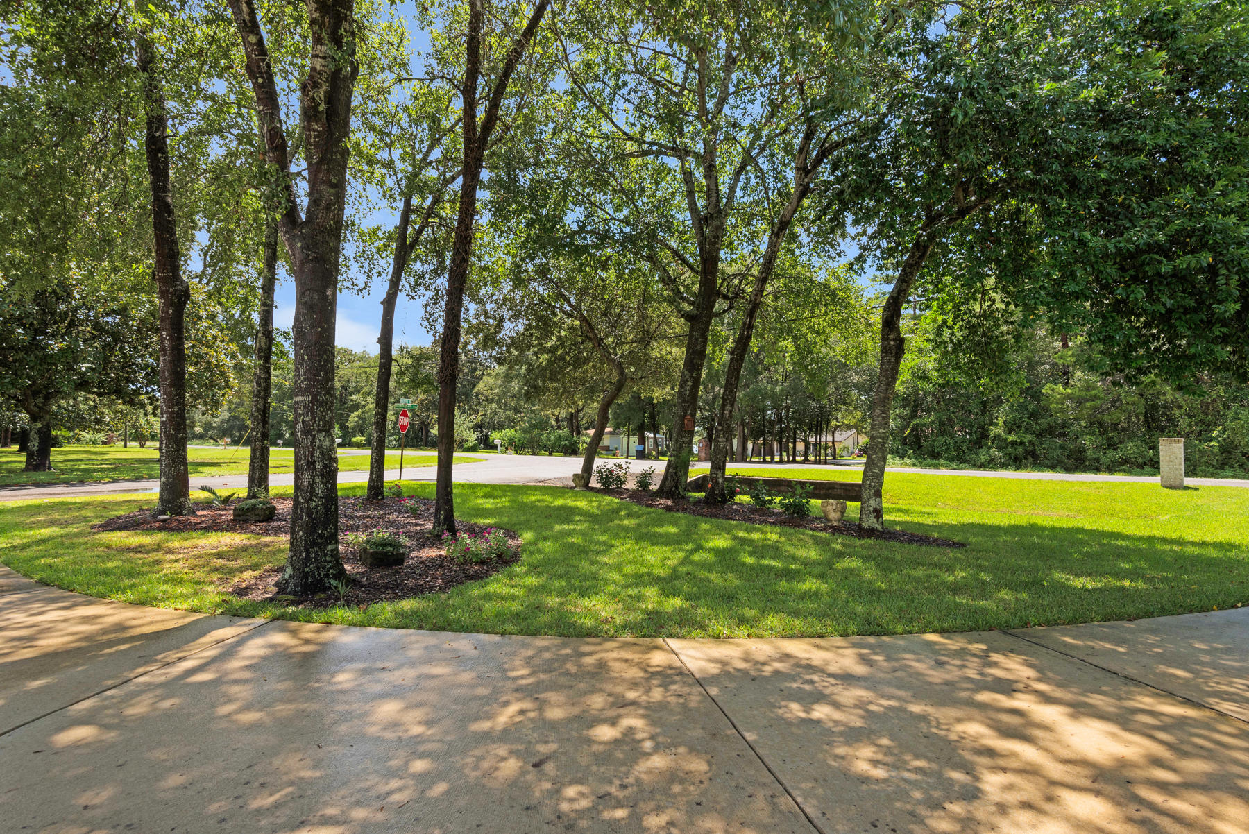 BAYOU POQUITO - Residential