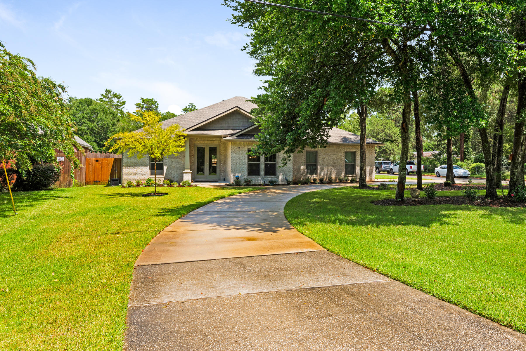 BAYOU POQUITO - Residential