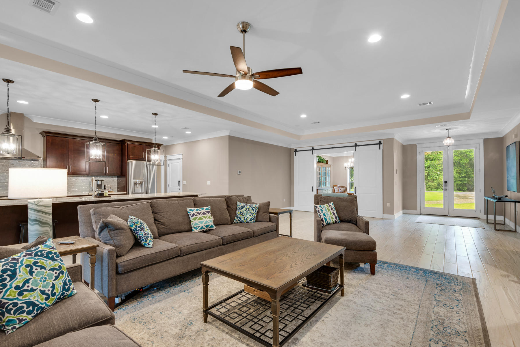 BAYOU POQUITO - Residential