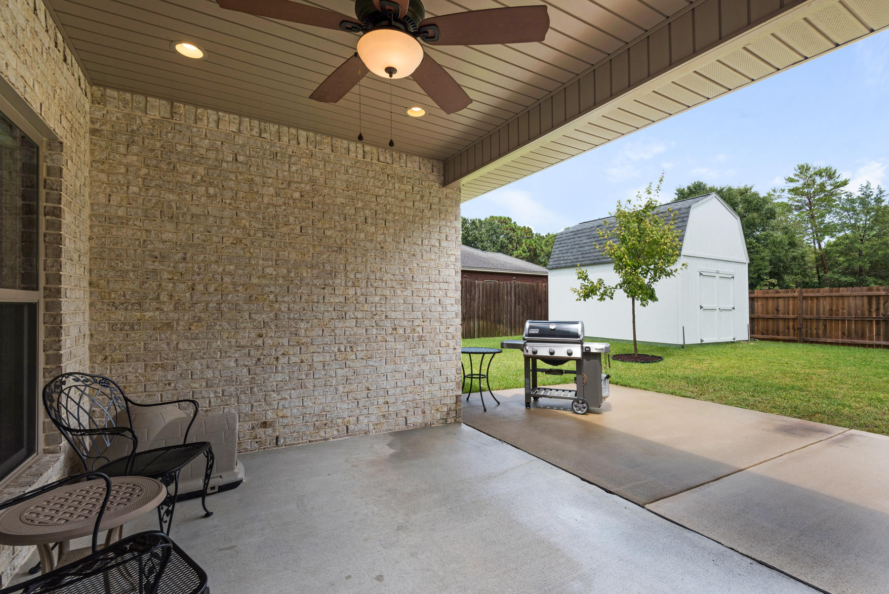 BAYOU POQUITO - Residential