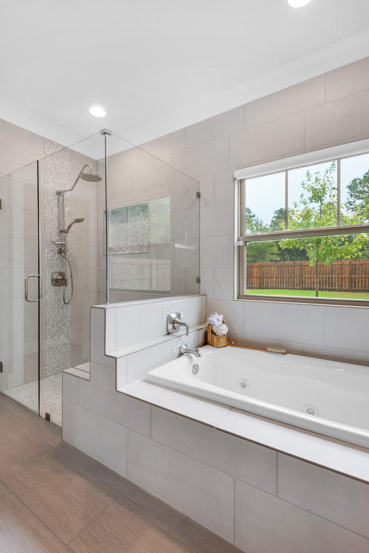 BAYOU POQUITO - Residential