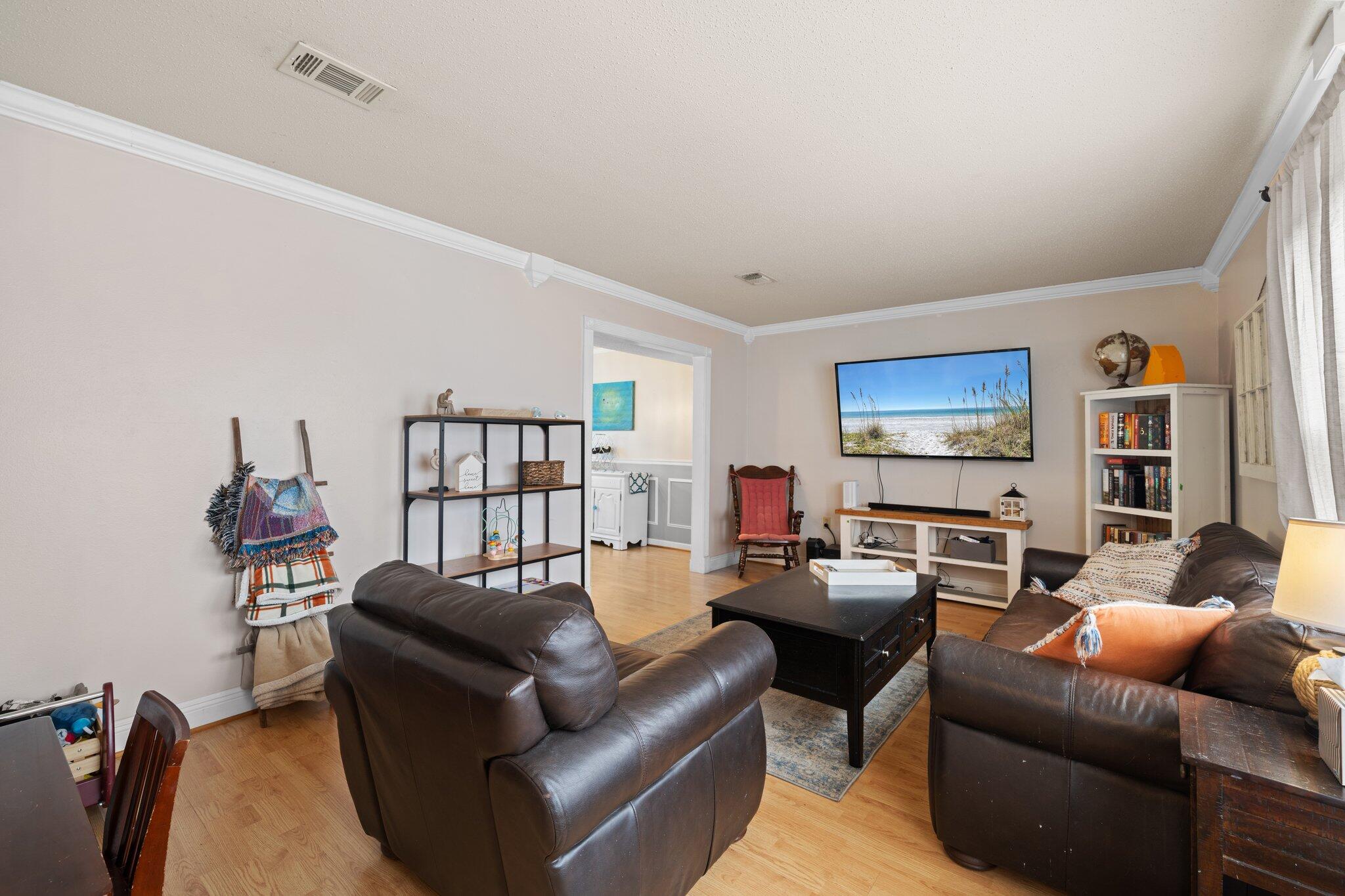 LAKE LORRAINE ESTATES 1 - Residential