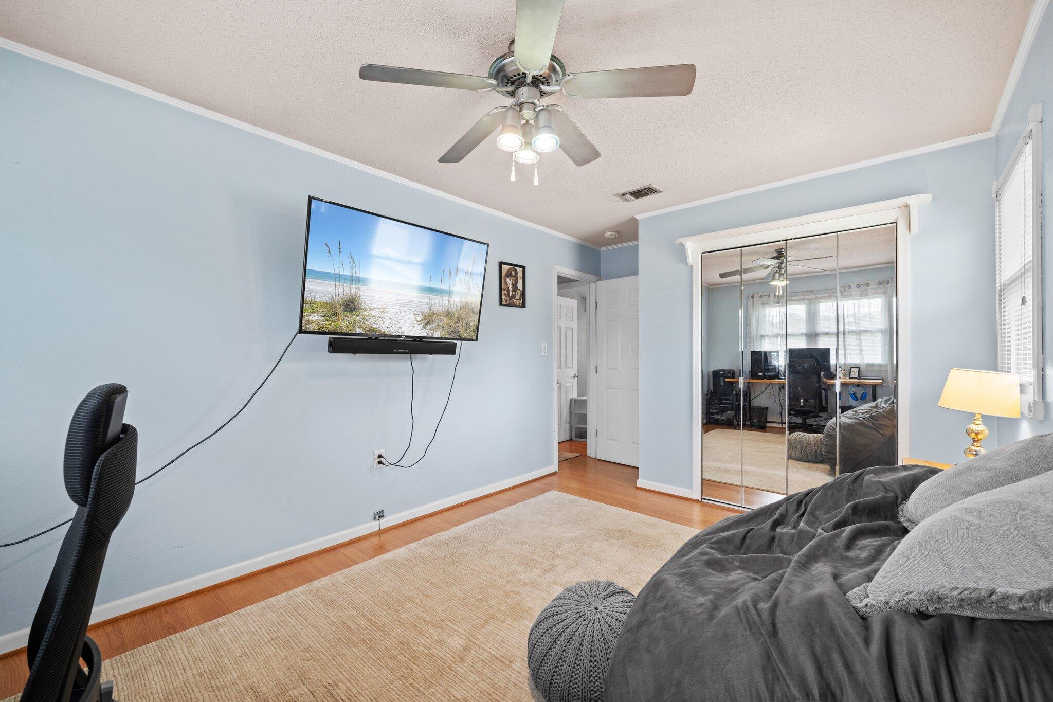 LAKE LORRAINE ESTATES 1 - Residential