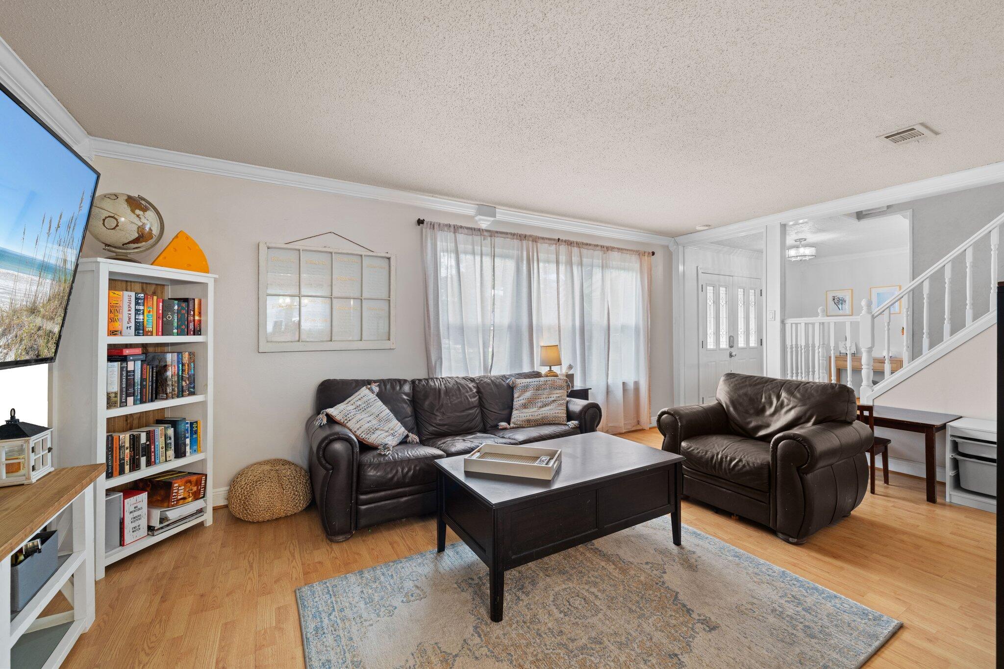 LAKE LORRAINE ESTATES 1 - Residential