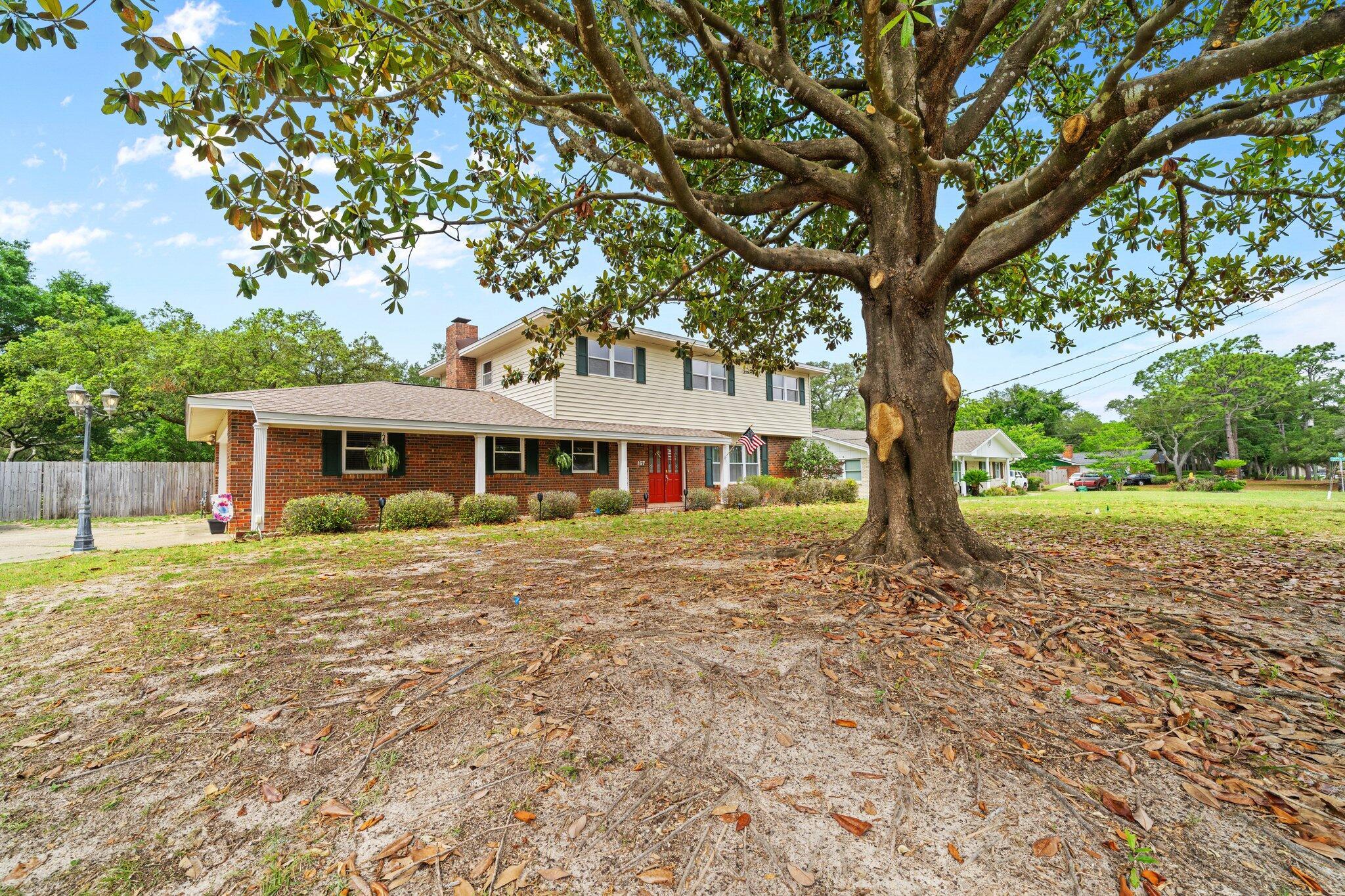 LAKE LORRAINE ESTATES 1 - Residential