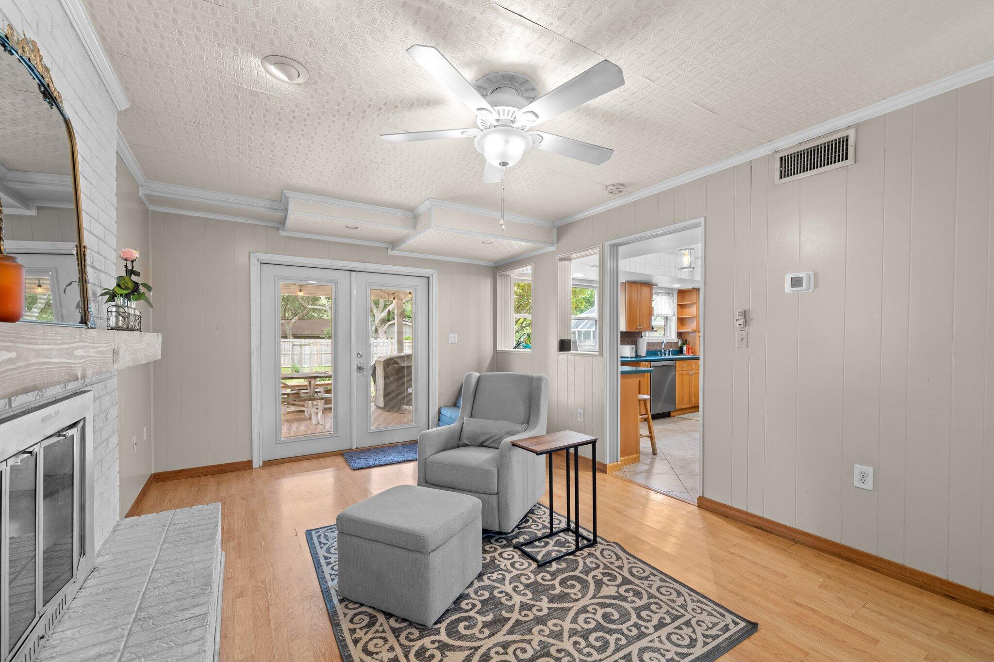 LAKE LORRAINE ESTATES 1 - Residential