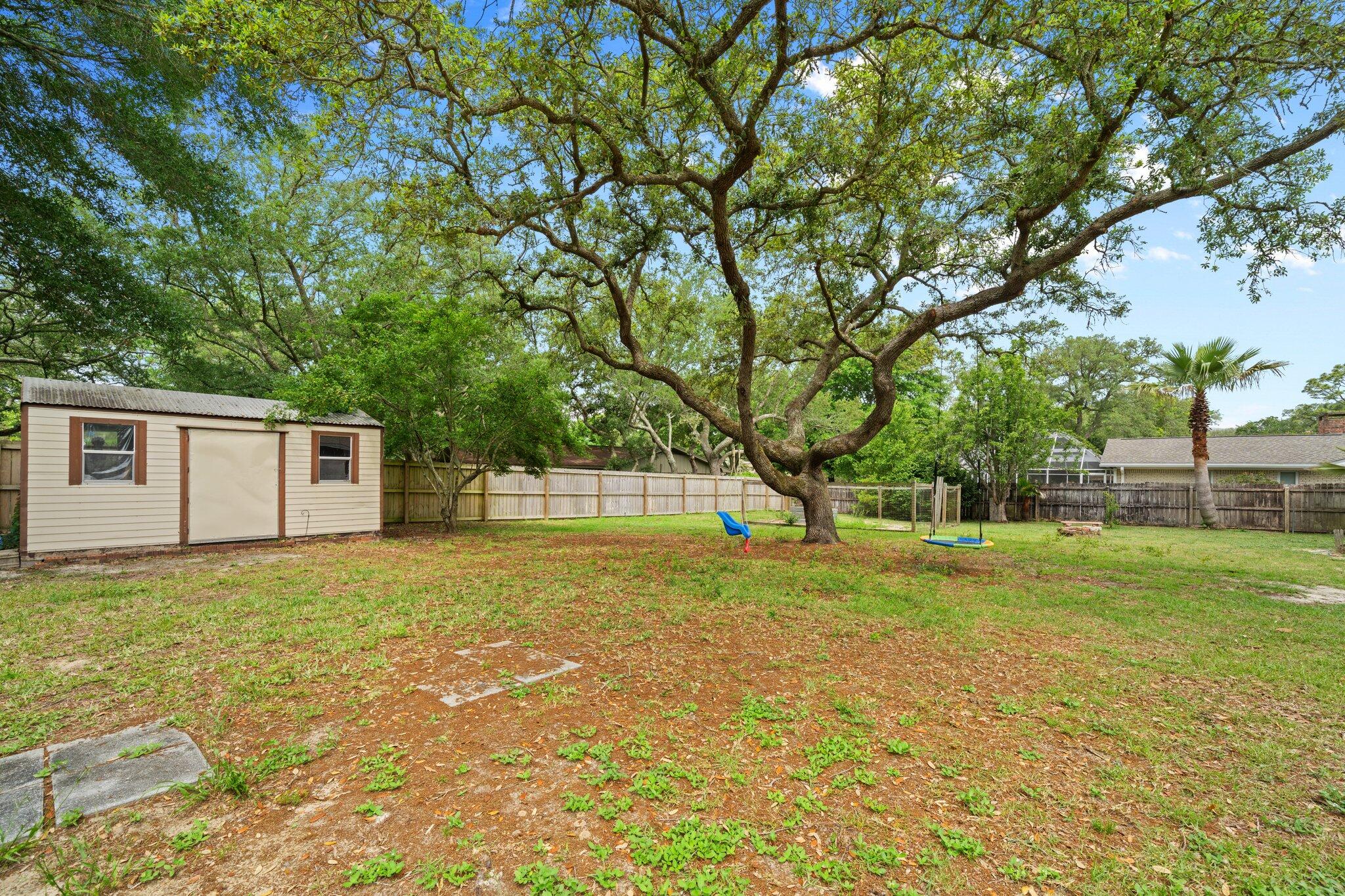 LAKE LORRAINE ESTATES 1 - Residential