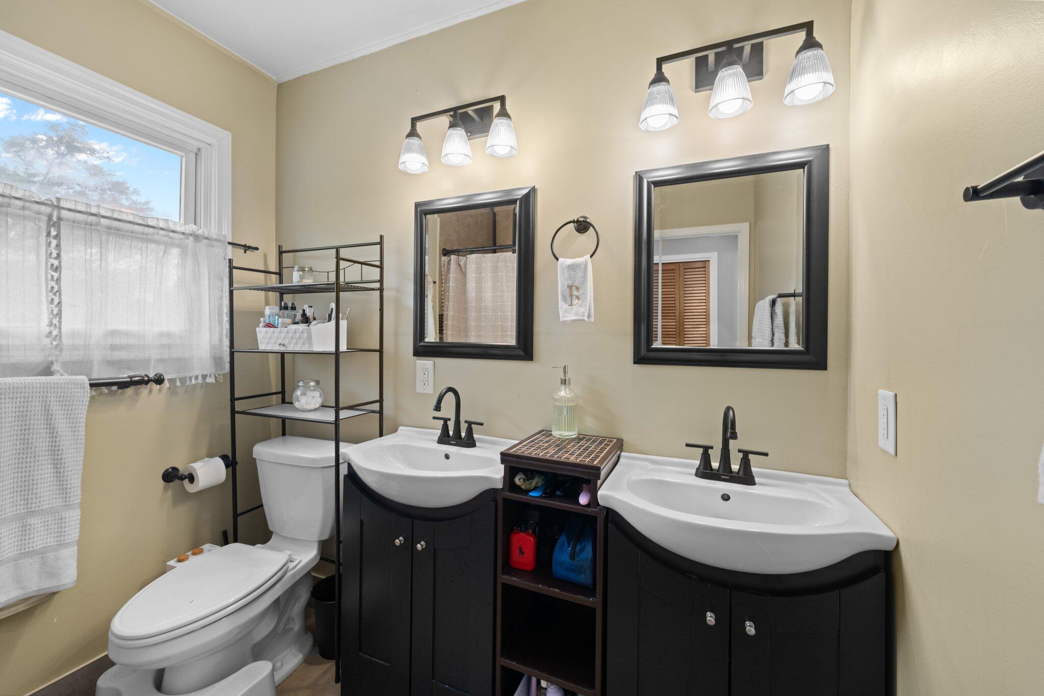 LAKE LORRAINE ESTATES 1 - Residential