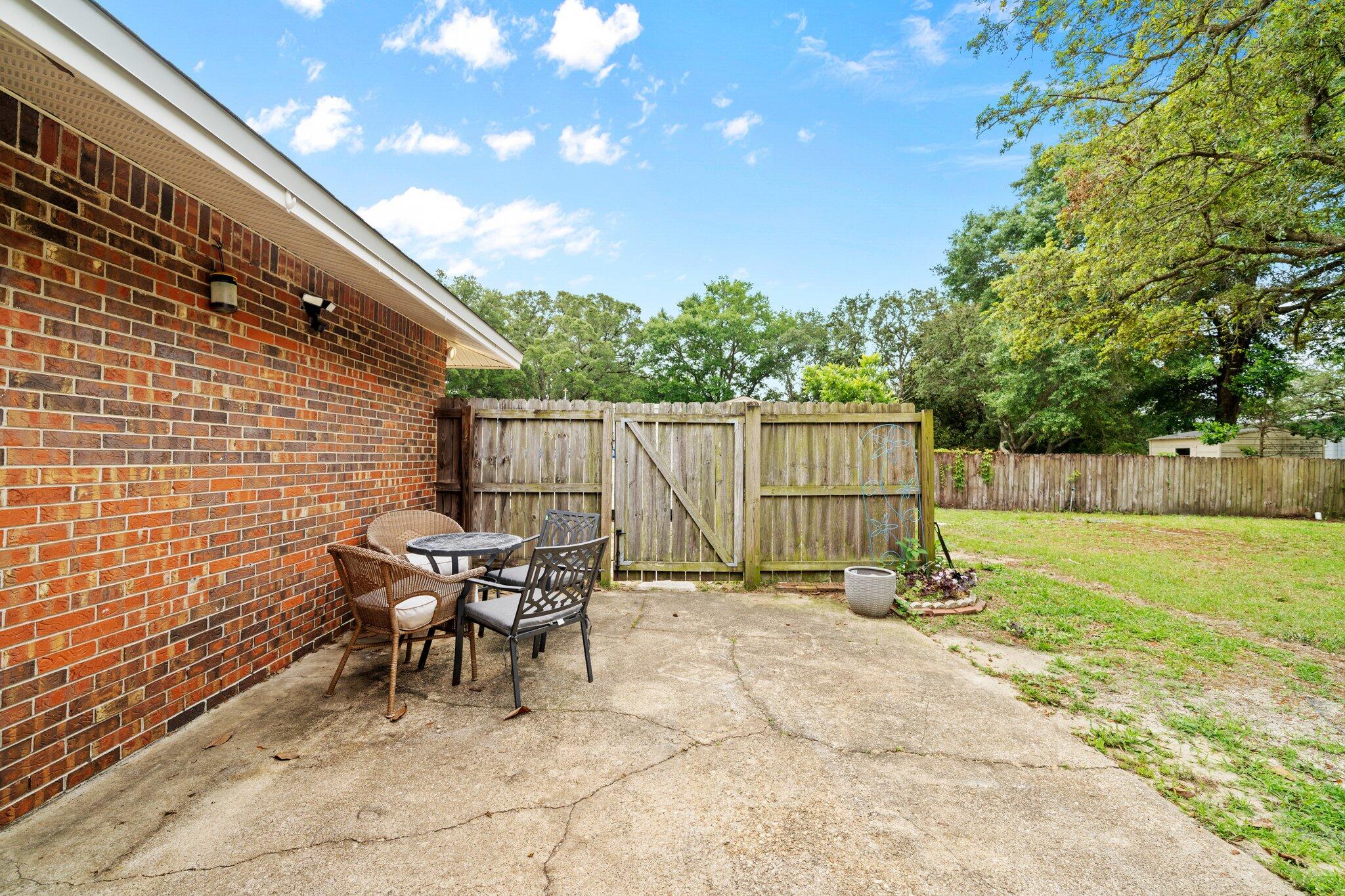 LAKE LORRAINE ESTATES 1 - Residential