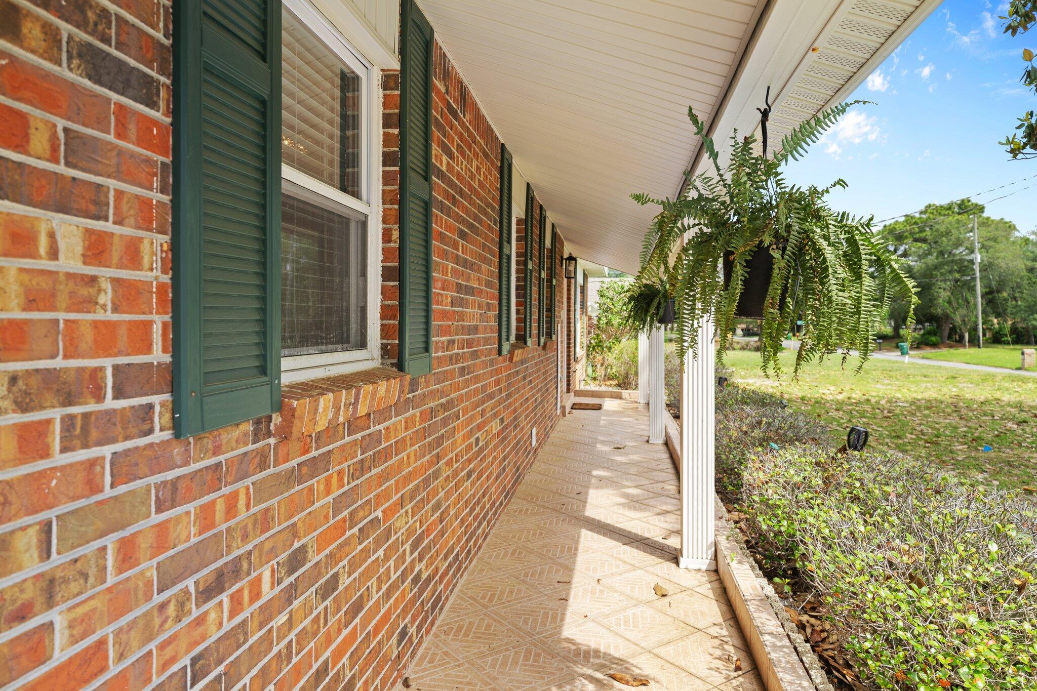 LAKE LORRAINE ESTATES 1 - Residential