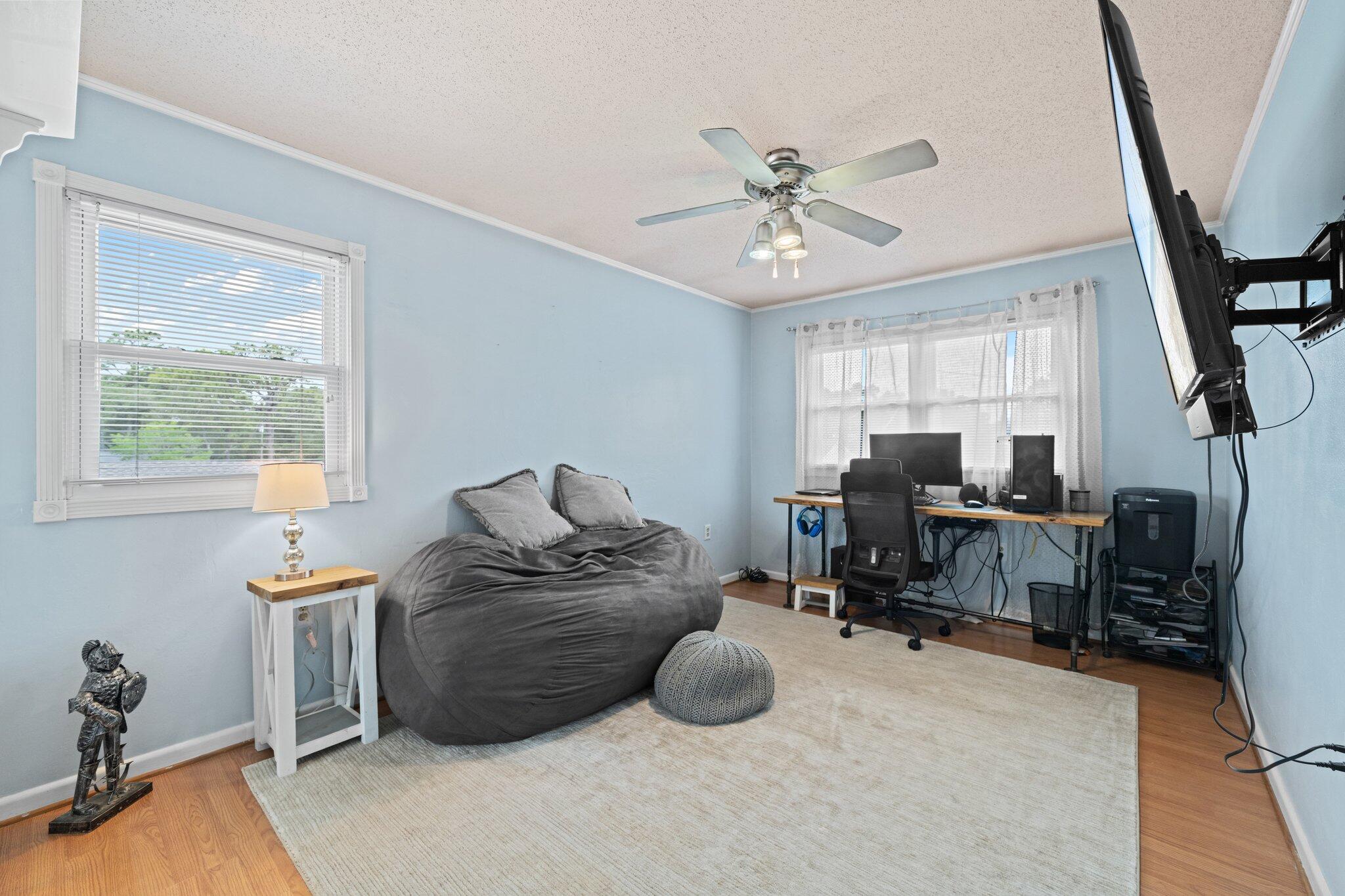 LAKE LORRAINE ESTATES 1 - Residential