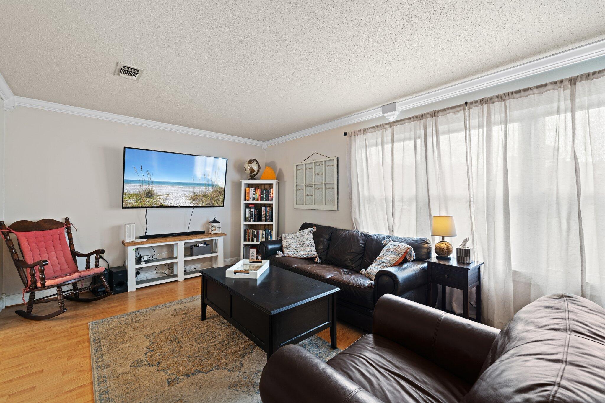 LAKE LORRAINE ESTATES 1 - Residential
