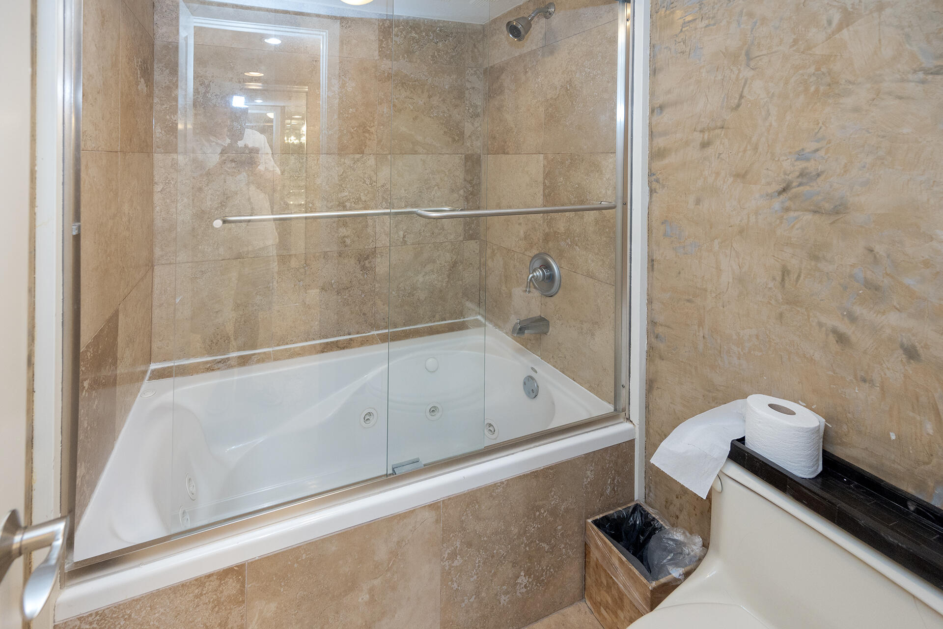 MAINSAIL CONDO PH 5 - Residential