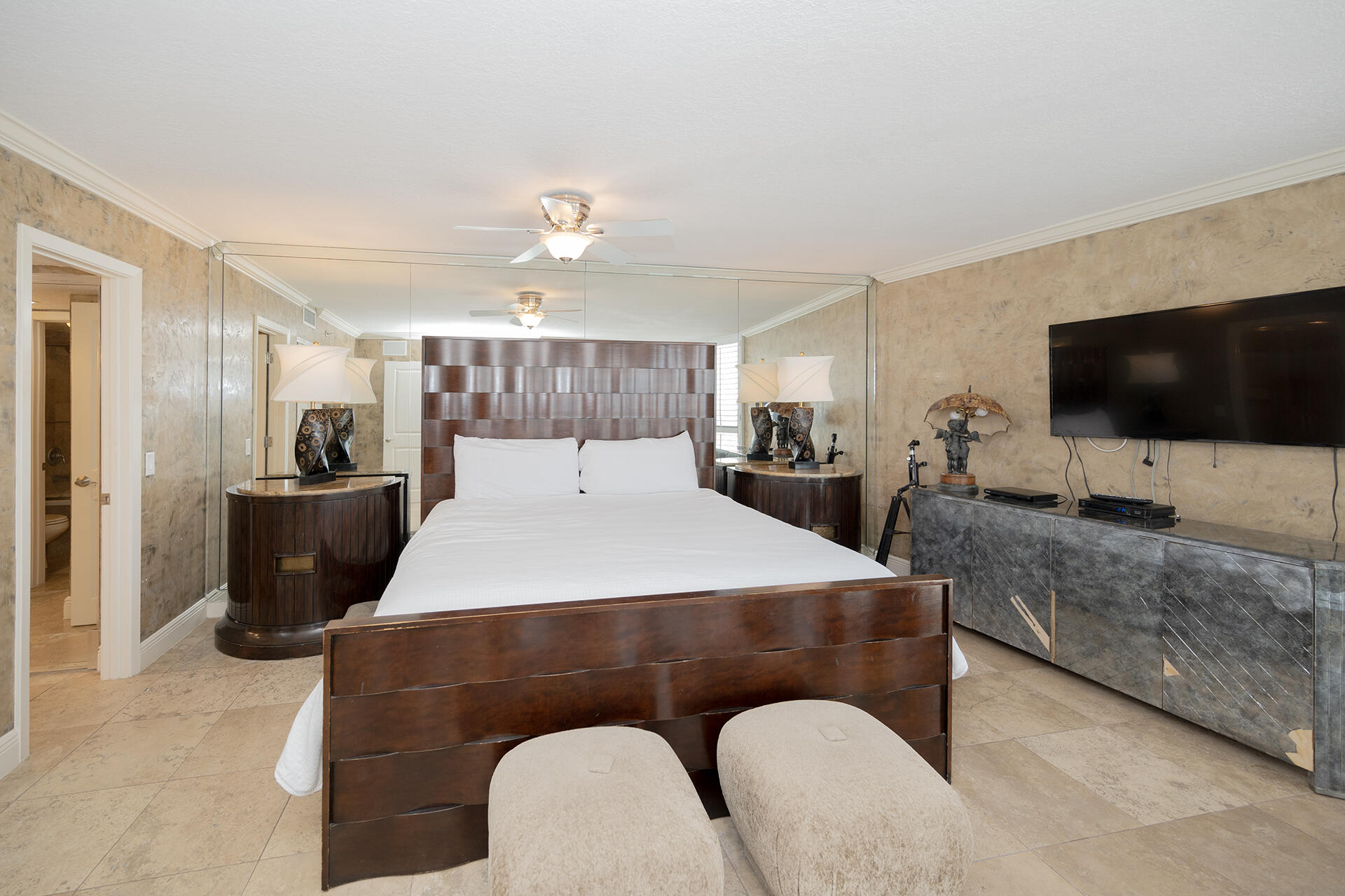 MAINSAIL CONDO PH 5 - Residential