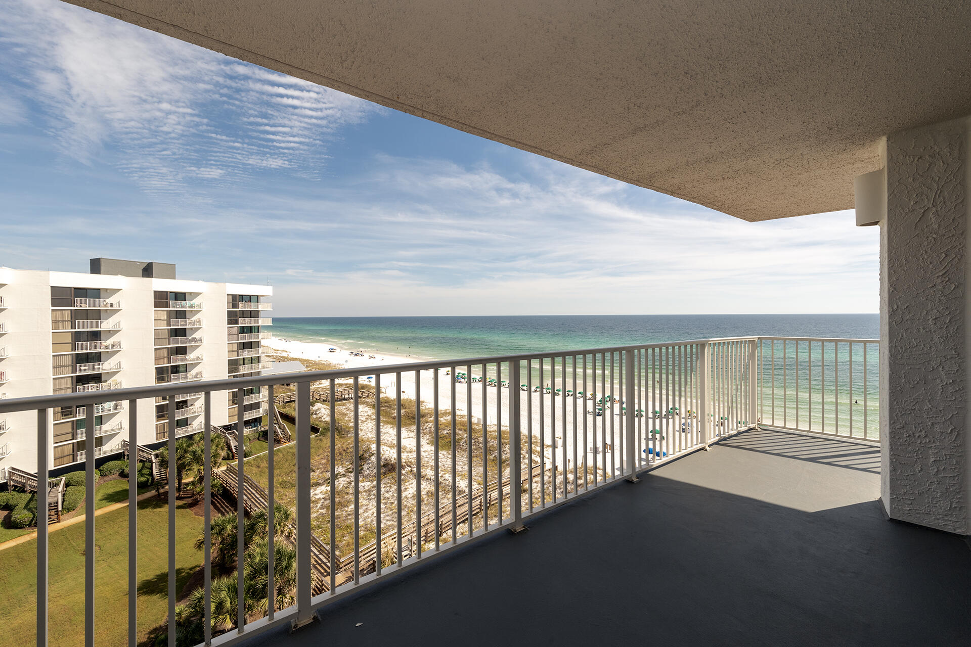 MAINSAIL CONDO PH 5 - Residential