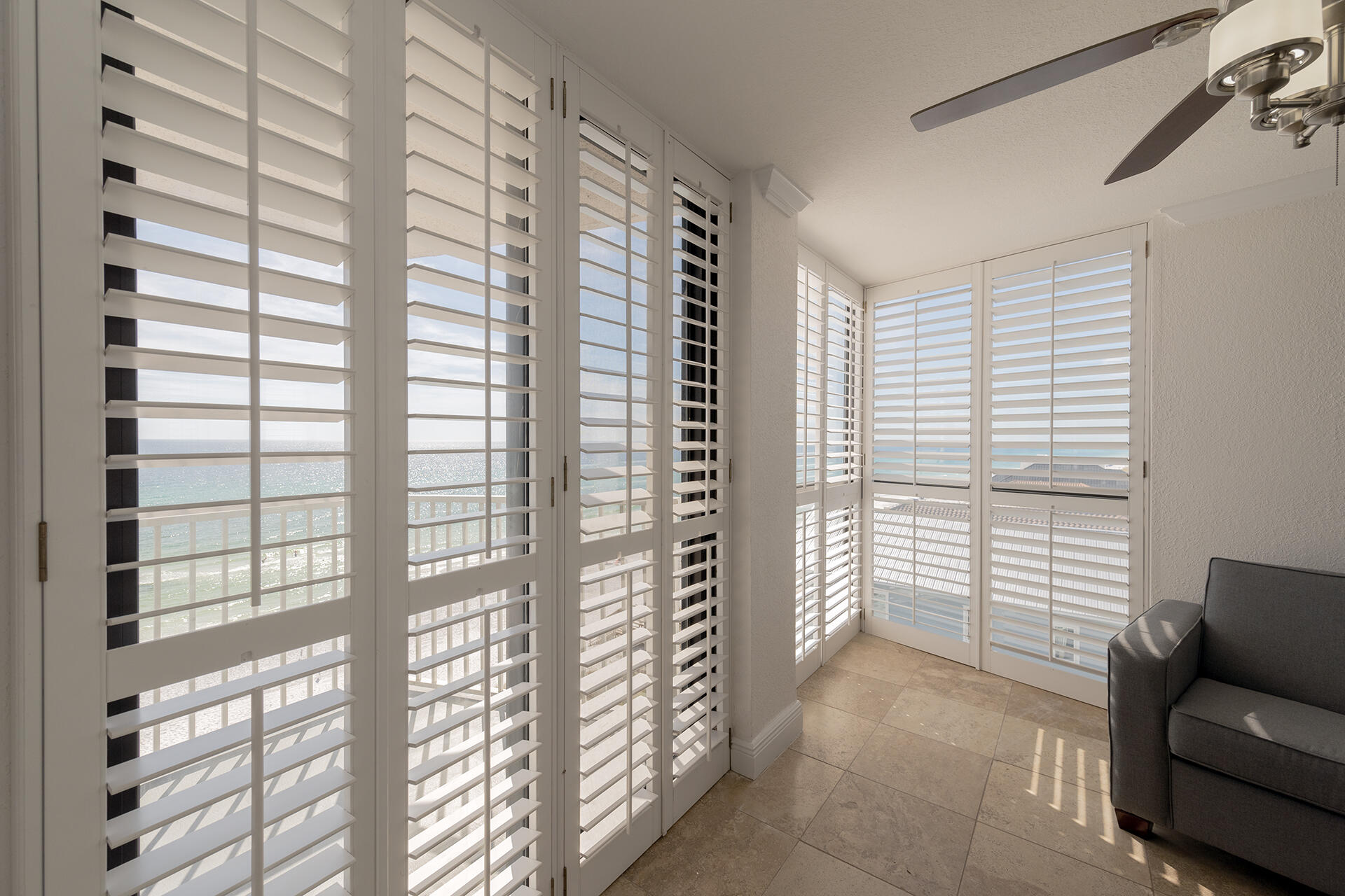 MAINSAIL CONDO PH 5 - Residential