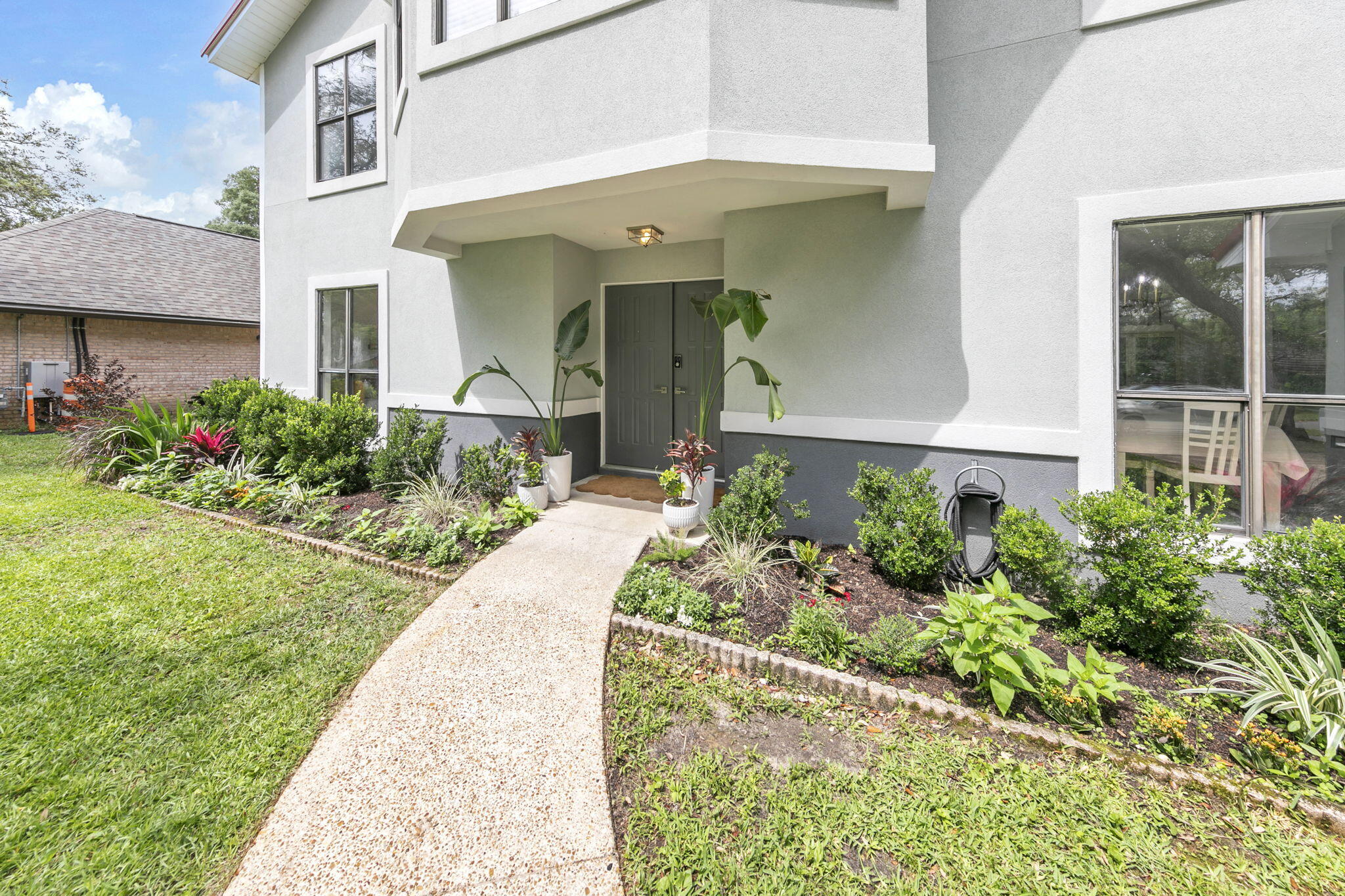 216 E Dominica Circle