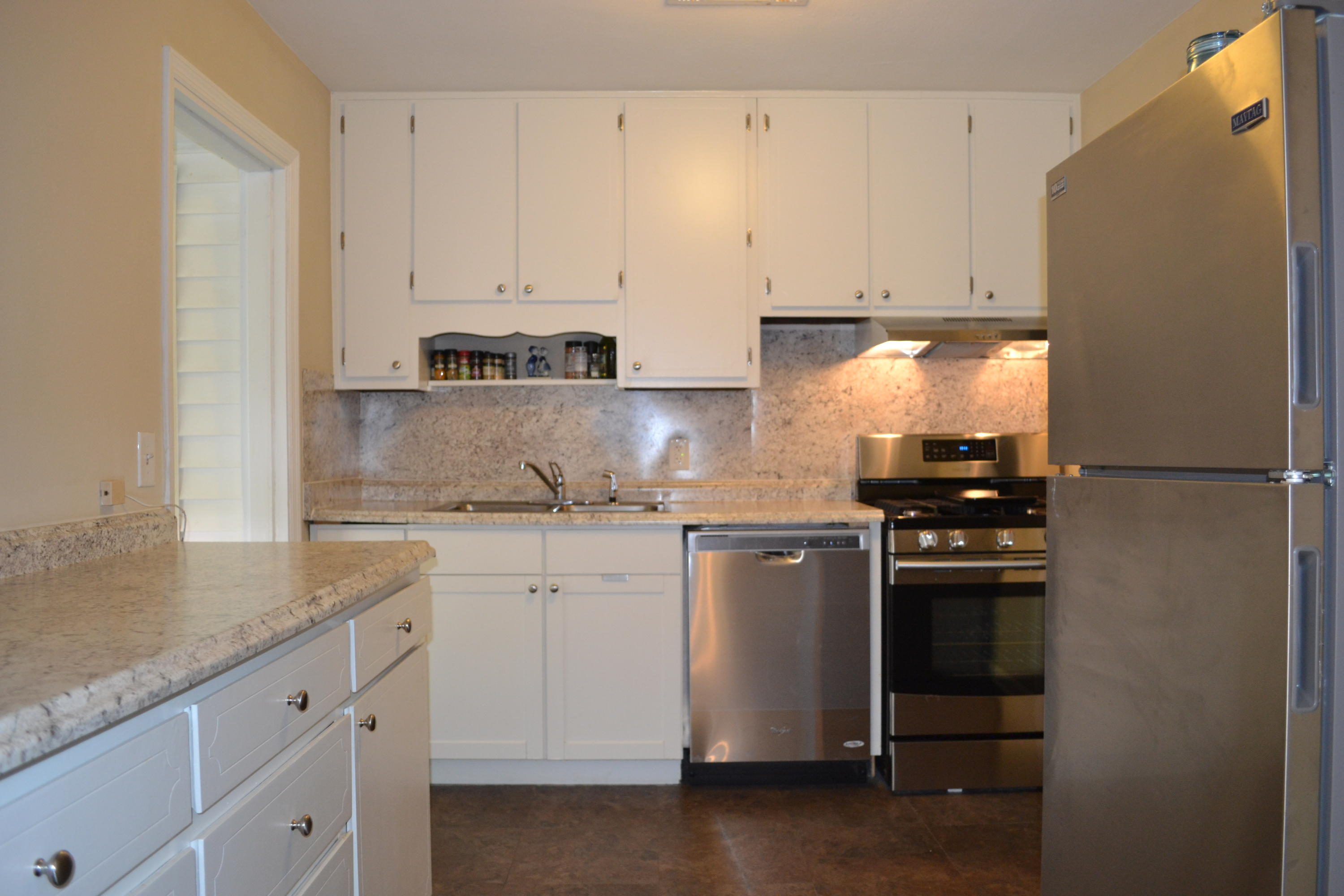 GARNIER BEACH LOT 4 BLK 8 - Residential