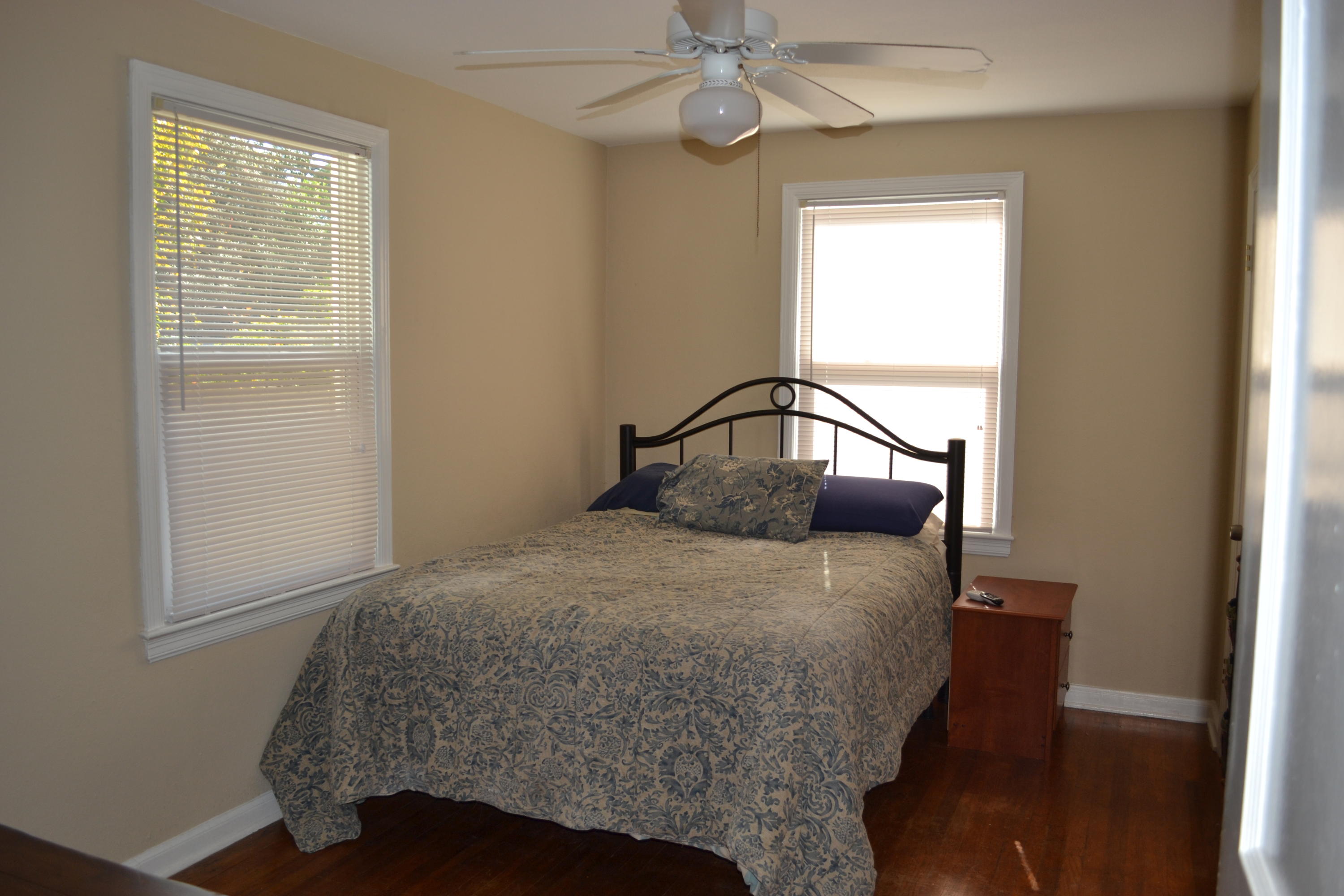 GARNIER BEACH LOT 4 BLK 8 - Residential