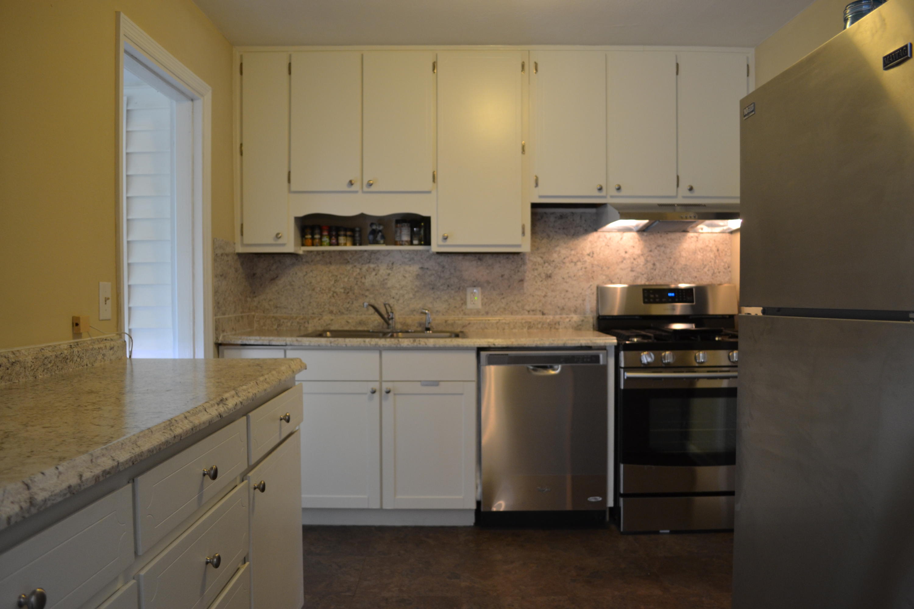 GARNIER BEACH LOT 4 BLK 8 - Residential