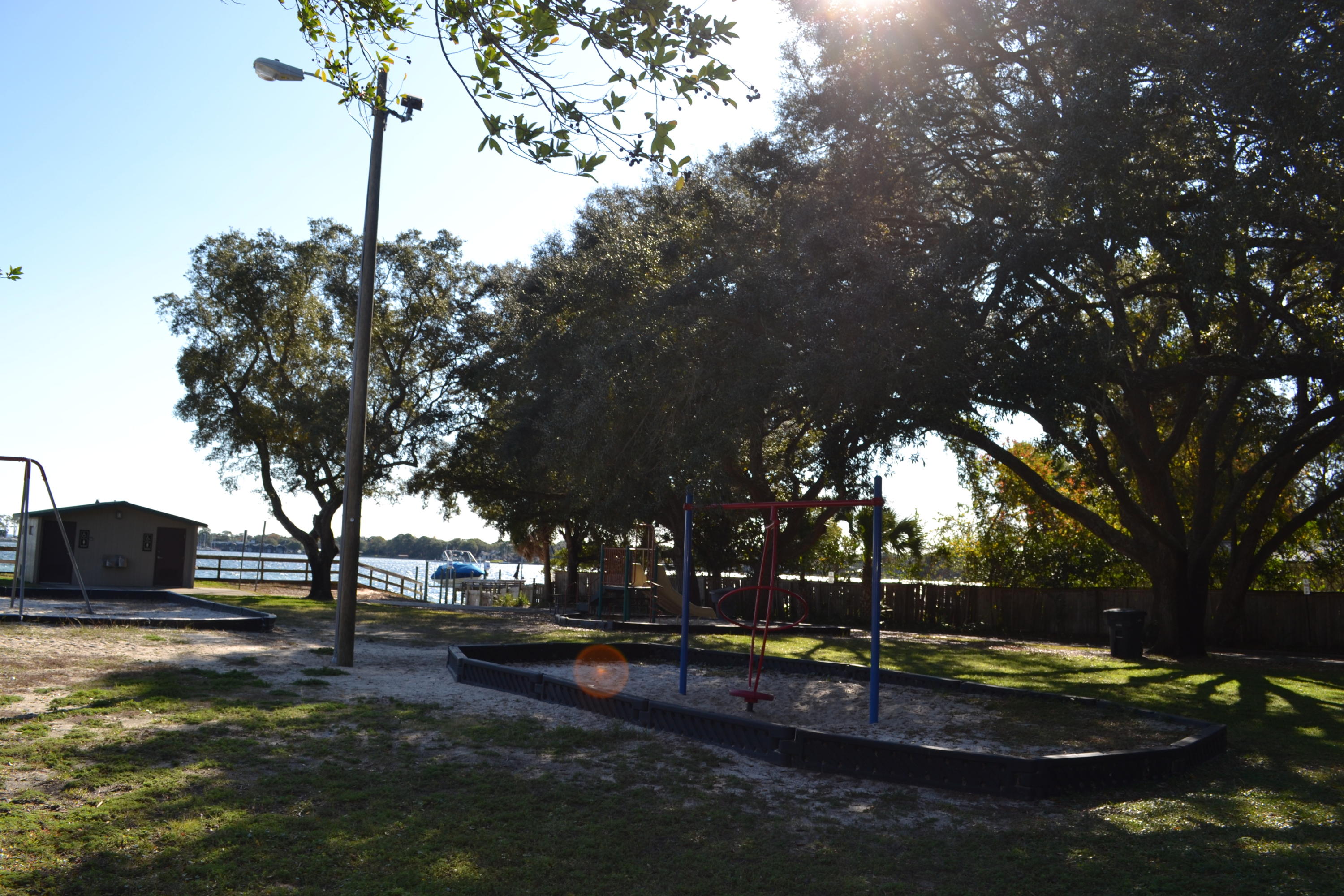 GARNIER BEACH LOT 4 BLK 8 - Residential